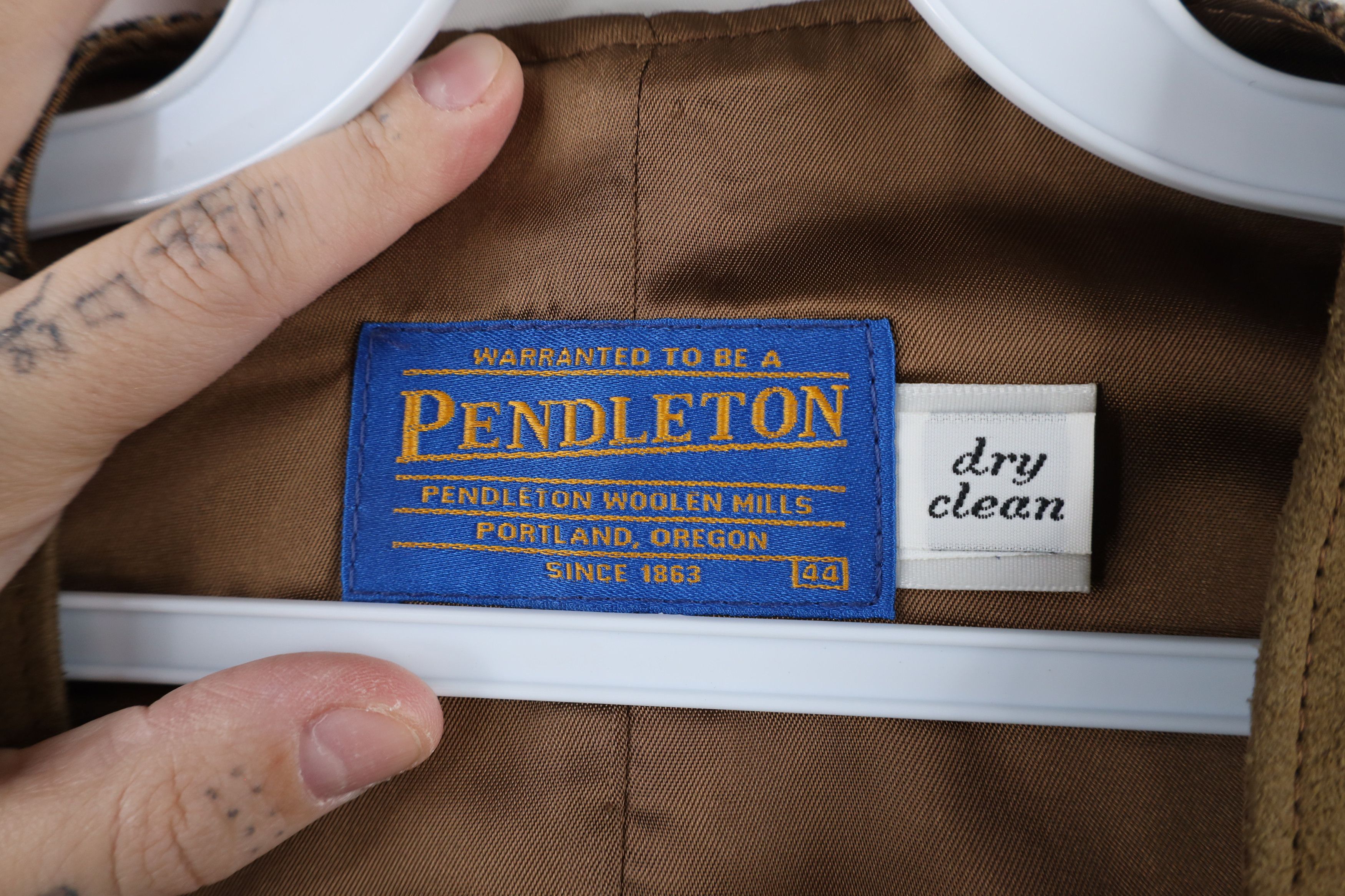 Pendleton × Vintage Vintage 90s Pendleton Wool Tweed Button Vest Jacket USA Size US L / EU 52-54 / 3 - 6 Thumbnail