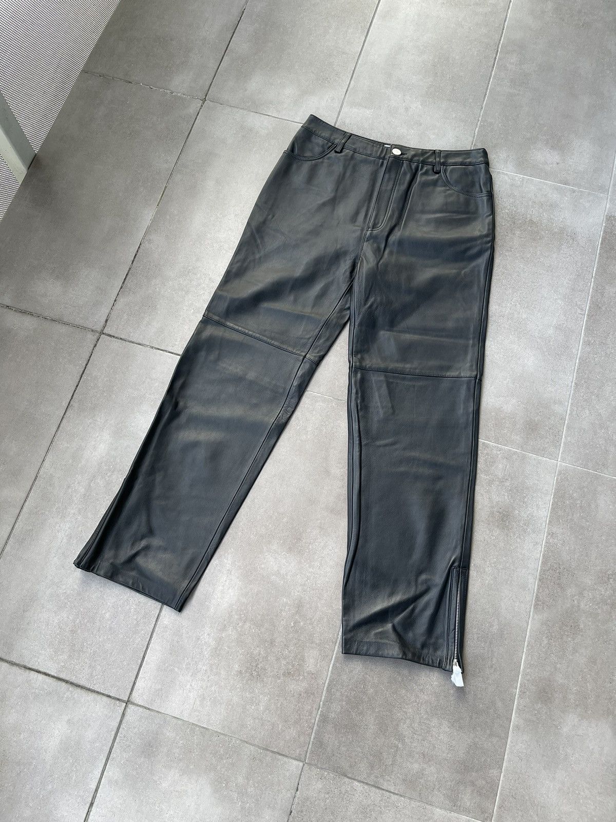 Han Kjobenhavn !DS! FW22 Han Kjobenhavn Leather Relaxed Fitted Trousers Size US 32 / EU 48 - 7 Thumbnail