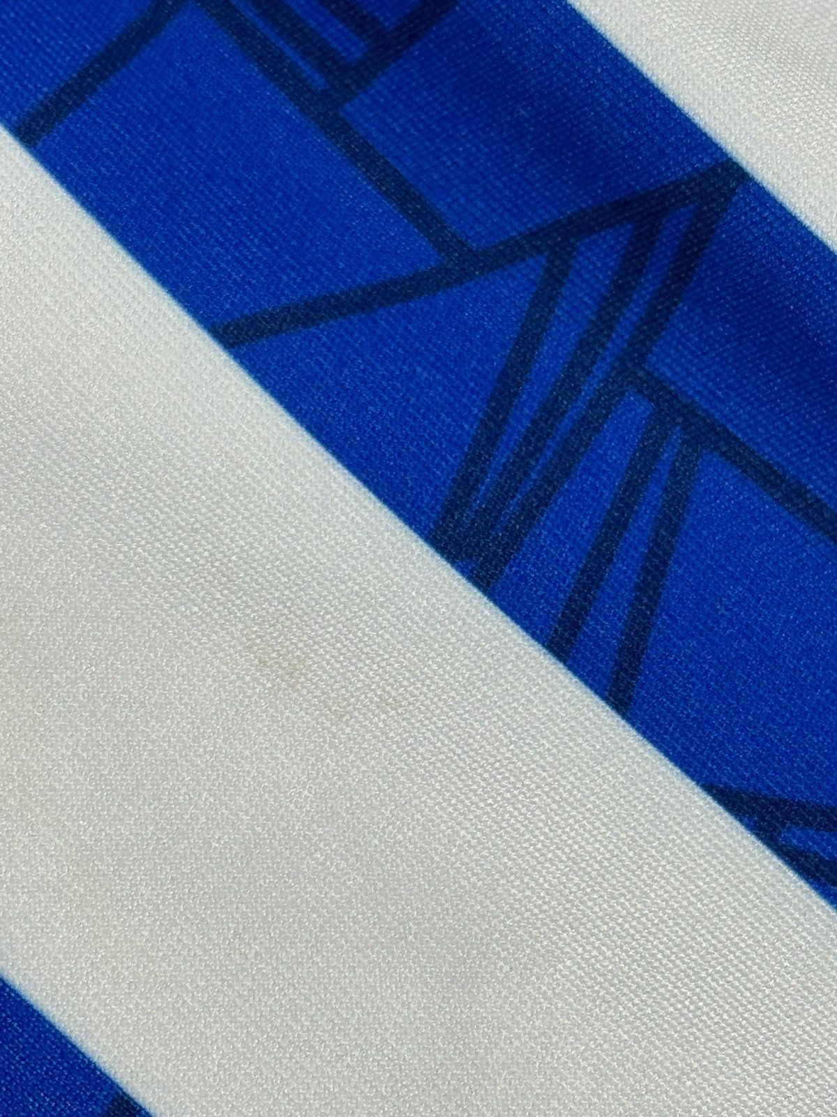 Macron Sheffield Wednesday 21/22 Home Football Jersey Size US M / EU 48-50 / 2 - 6 Thumbnail