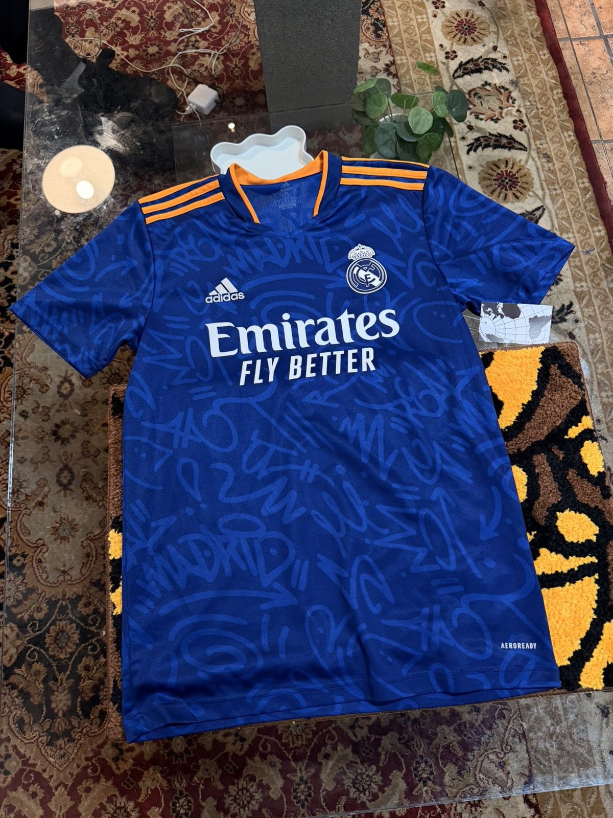 Nike Real Madrid Benzema #9 Jersey – Size Small Size US S / EU 44-46 / 1 - 4 Thumbnail