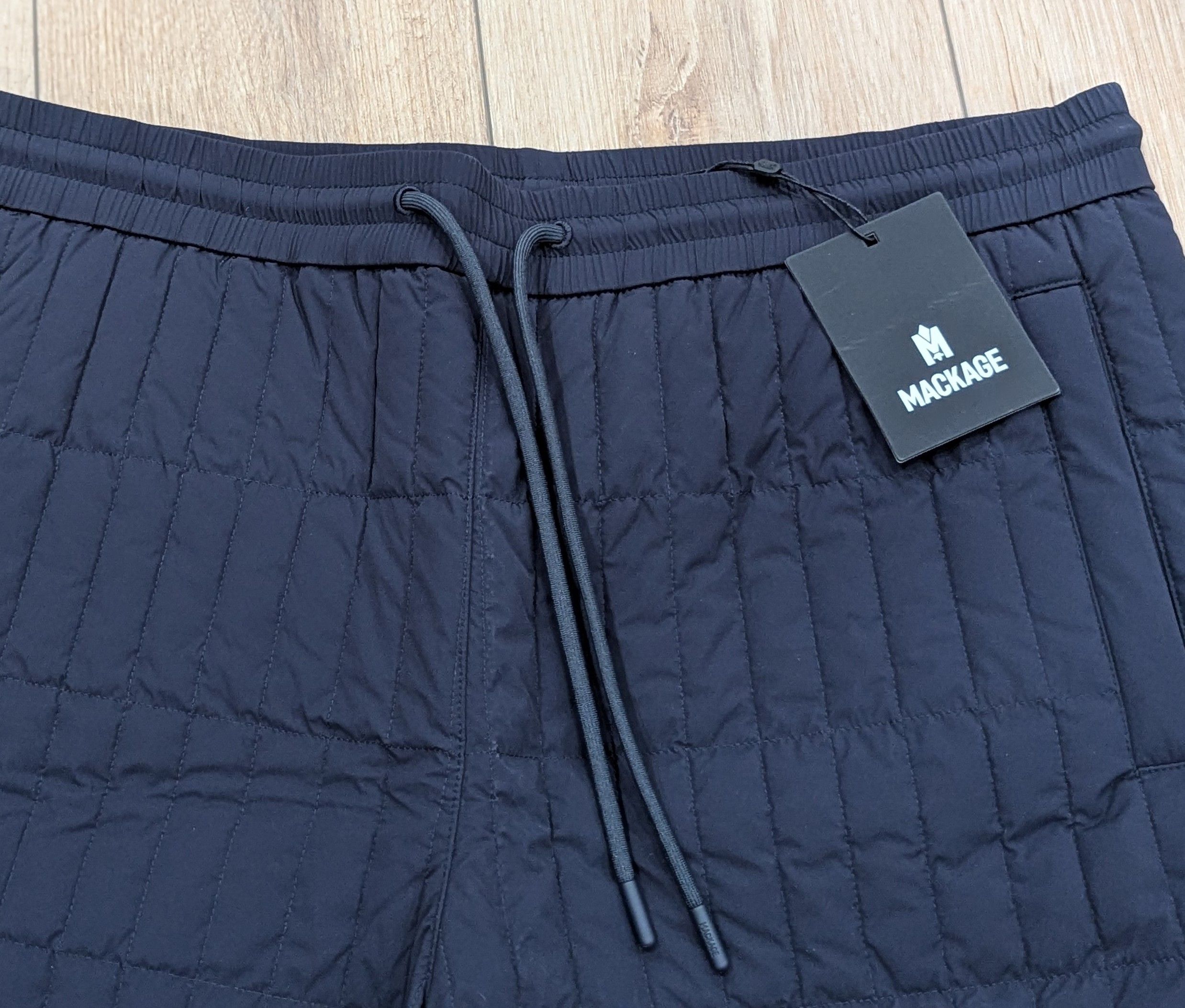 Mackage MACKAGE "Sebastian" Quilted Shorts Navy US 38 Size US 38 / EU 54 - 3 Thumbnail