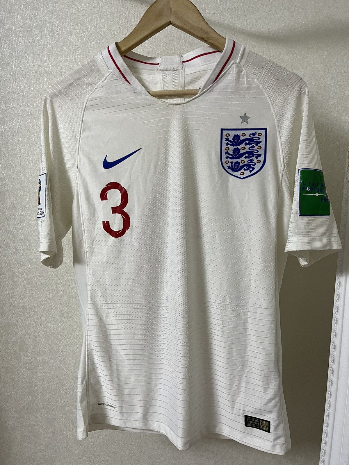 Vintage England 2018 #3 Smithy Soccer Blokecore Jersey Size US L / EU 52-54 / 3 - 1 Thumbnail