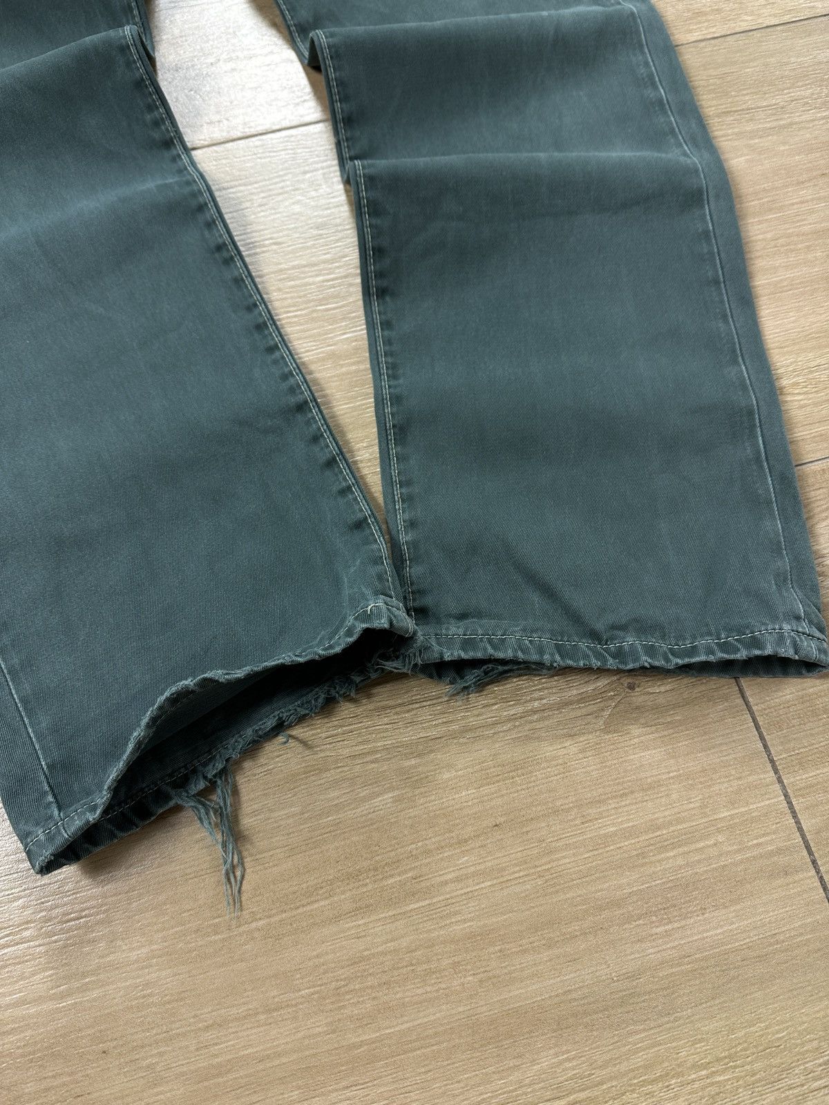 Levi's × Vintage Vintage 90s Levi's 401 Distressed Jeans Size US 32 / EU 48 - 13 Thumbnail