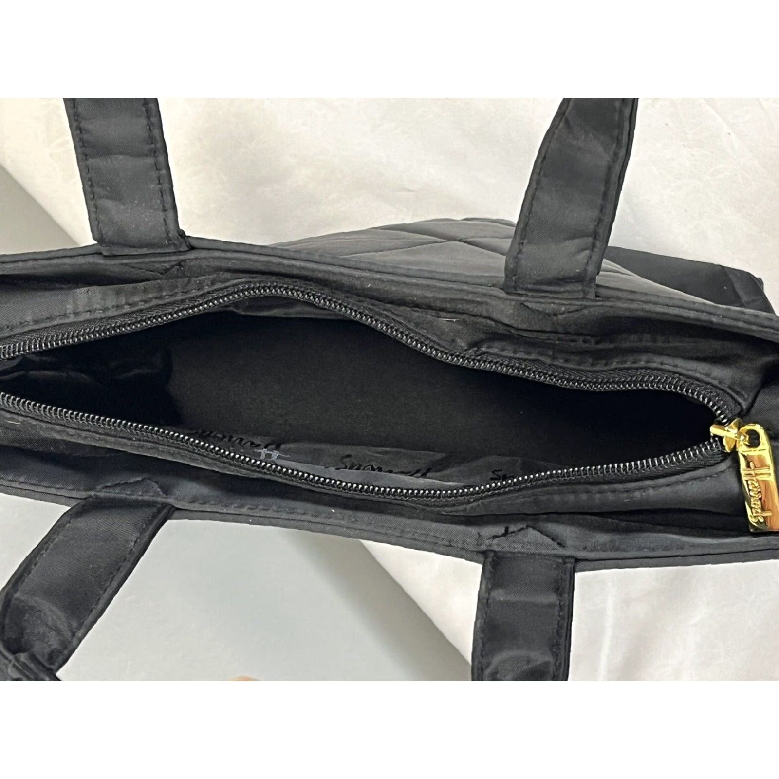 Harrods Harrod’s Black Quilted Fabric Handbag Purse NWOT Satchel/Top Handle Bag 10.5”x12” Women Small/Medium Black Quilted Bag Purse NWOT Size ONE SIZE - 5 Thumbnail