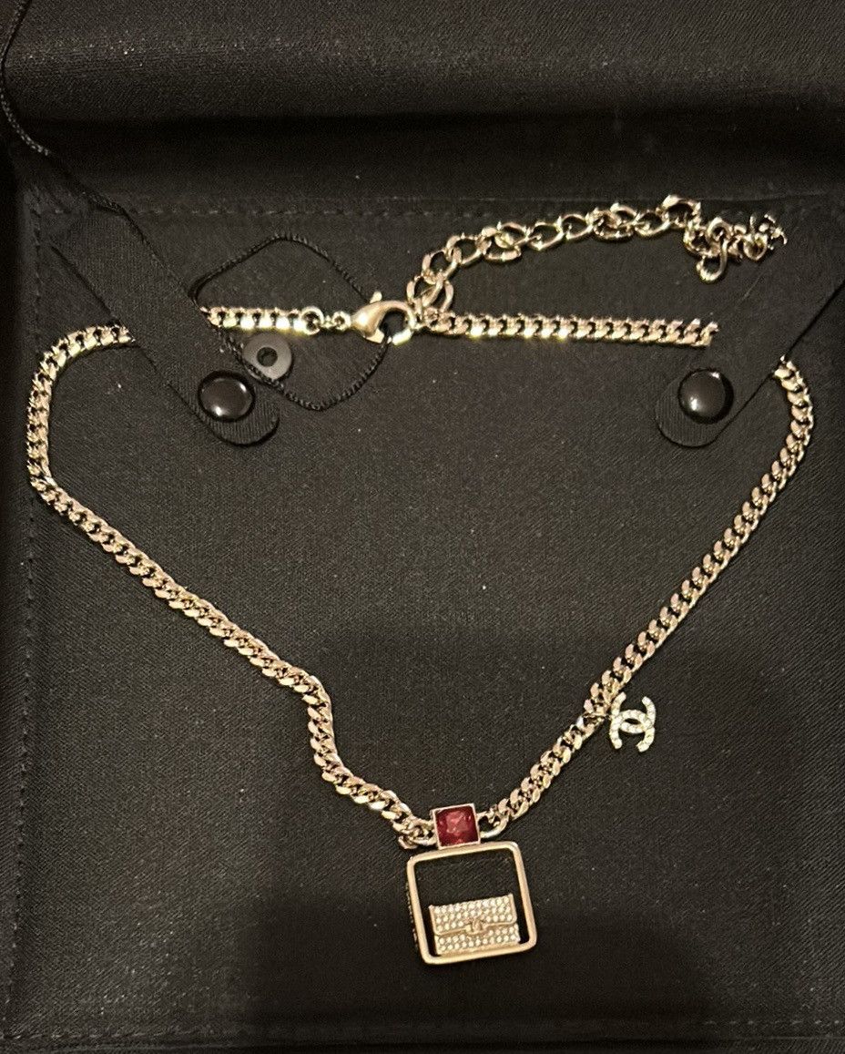 Chanel Chanel Crystal Purse with Red Cap Bottle Necklace Size ONE SIZE - 3 Thumbnail