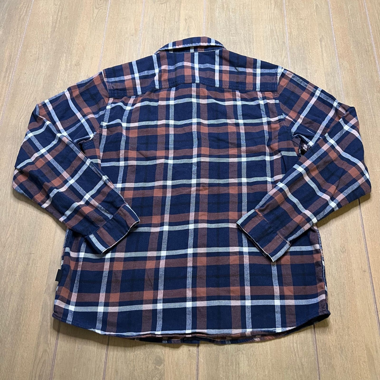 Patagonia Patagonia Men's Lightweight Fjord Flannel Shirt Sz Large Size US L / EU 52-54 / 3 - 8 Thumbnail