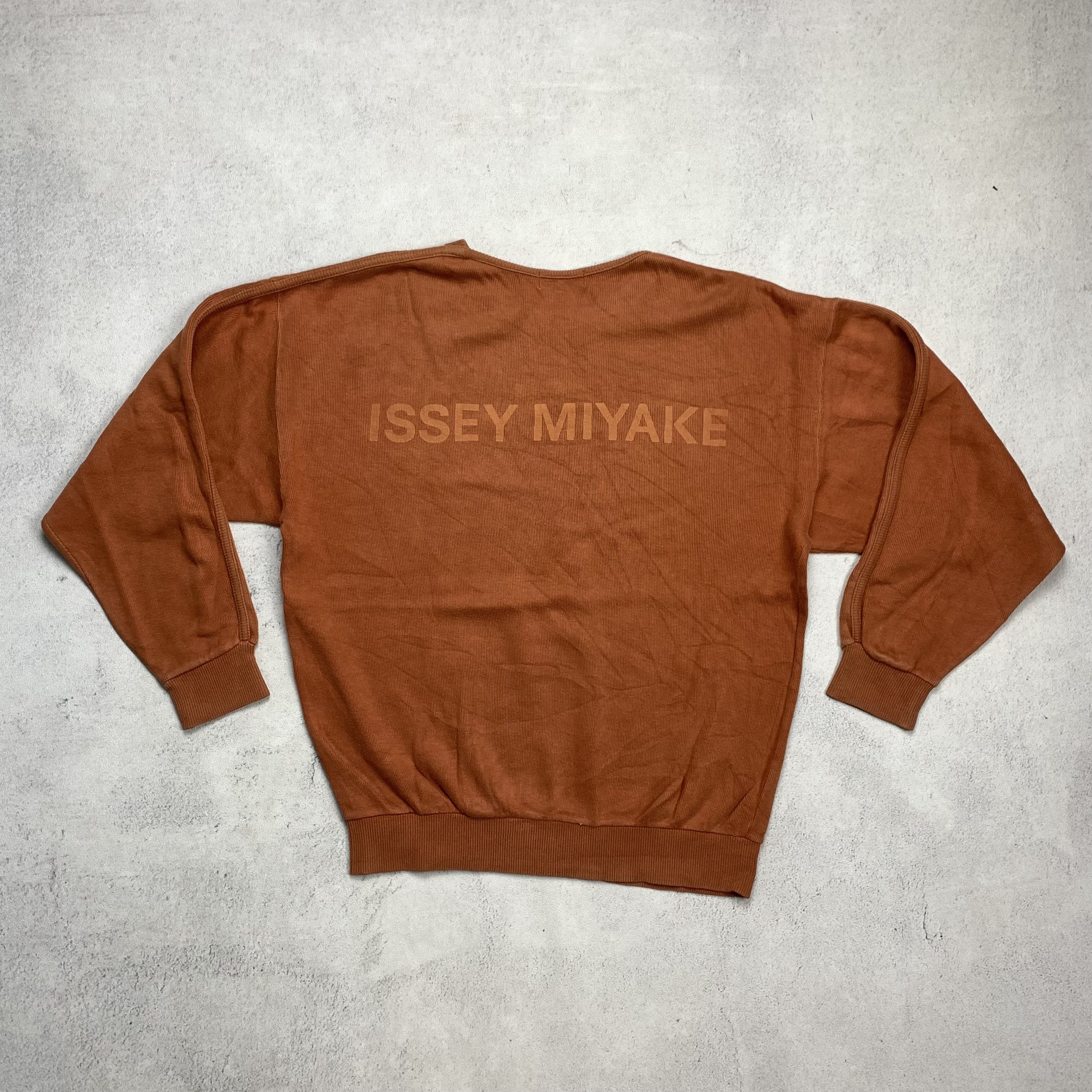 Issey Miyake AW87 Staff Backzip Sweater | Grailed