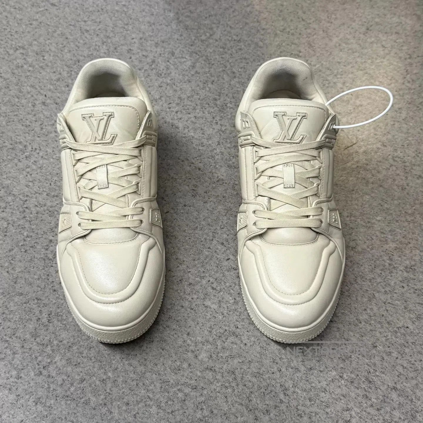 Louis Vuitton Beige Low-Top Leather Sneakers Size 9. Size US 9 / EU 42 - 5 Thumbnail