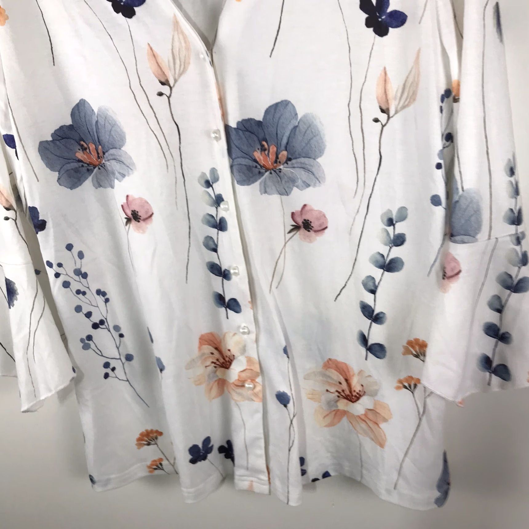 Vintage Zolucky Floral 3/4 Sleeve Cardigan Womens Size L White Classic Lightweight Knit Size L / US 10 / IT 46 - 3 Thumbnail