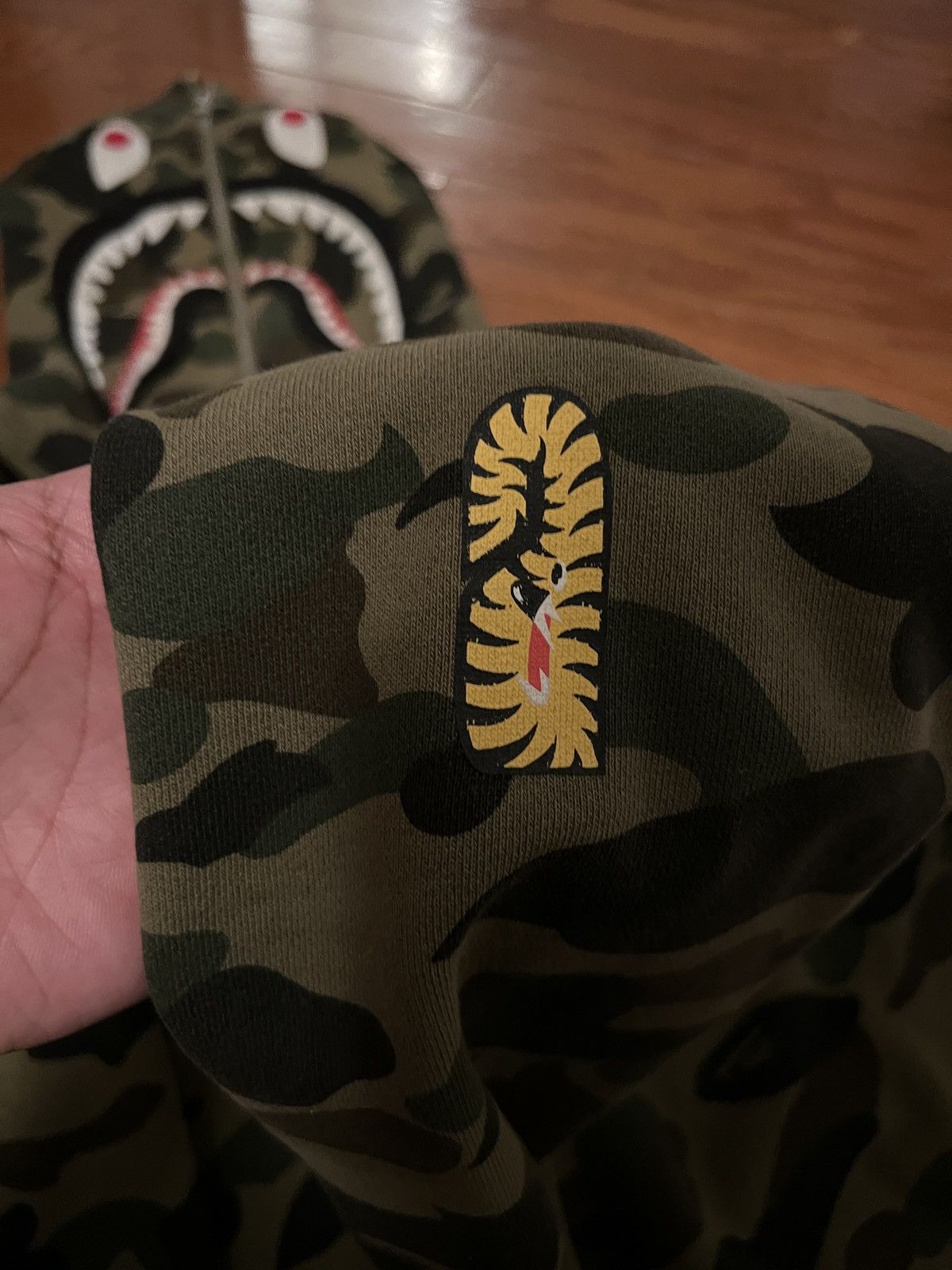 Bape Bape shark hoodie Size US L / EU 52-54 / 3 - 6 Thumbnail