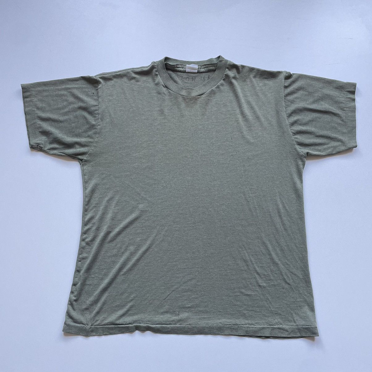 Vintage Vintage 90s Faded Blank Olive Green Military T Shirt Faded Size US M / EU 48-50 / 2 - 1 Thumbnail