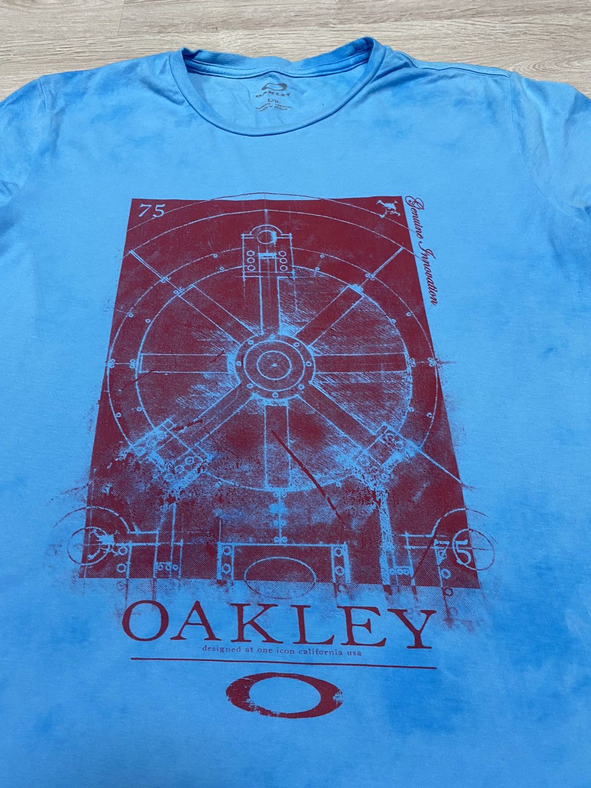 Oakley Vintage OAKLEY Big logo USA Tee size L Size US L / EU 52-54 / 3 - 2 Thumbnail