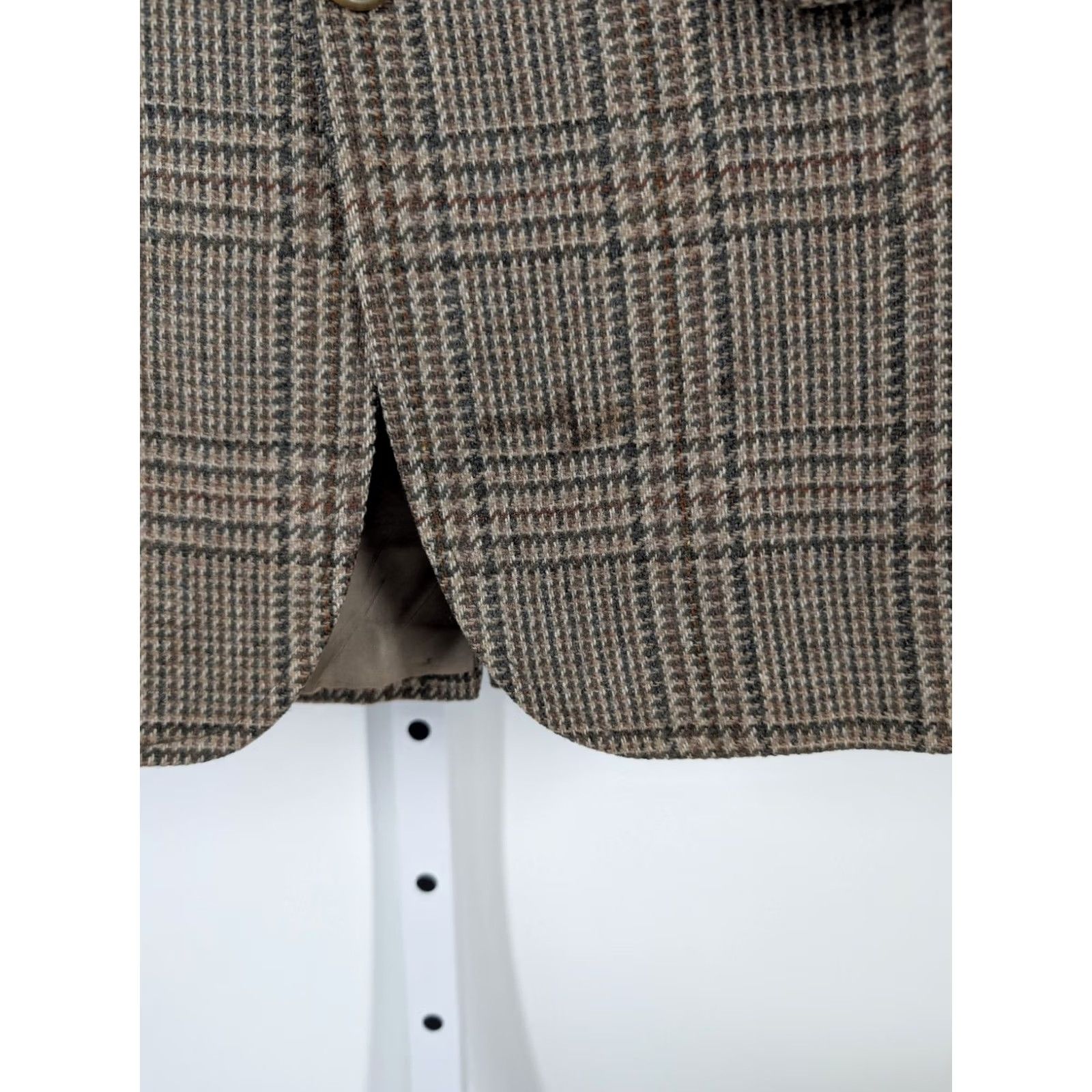 Brooks Brothers VINTAGE Brooks Brothers Blazer Jacket 42 USA Wool Tweed Houndstooth Plaid Three-Button Two-Button Sport Mens Brown Size 42R - 6 Thumbnail