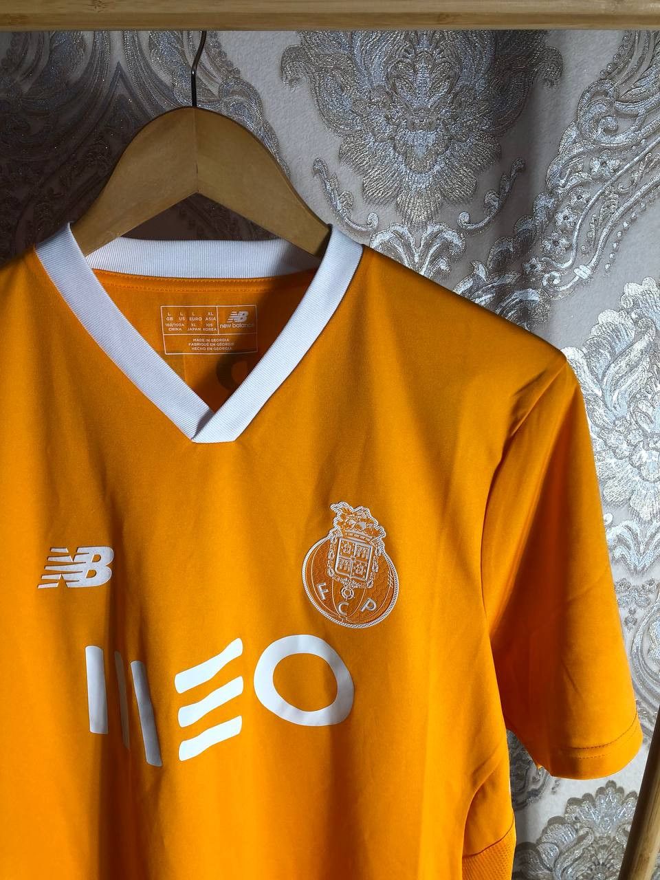 New Balance Vintage New Balance FC Porto Portugal Soccer Jersey Y2K Size US L / EU 52-54 / 3 - 2 Thumbnail