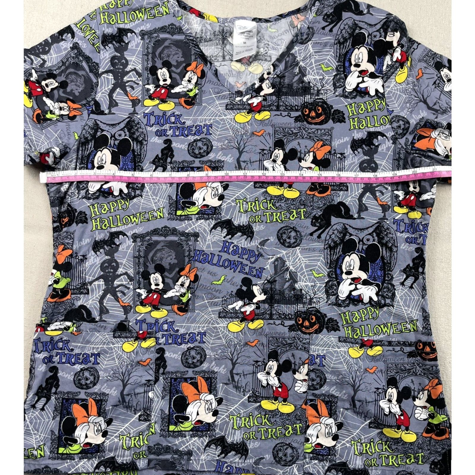 Disney Disney Scrub Top Shirt Women Medium M Mickey Mouse Trick Or Treat Halloween Pockets Multi-Color Cotton/Polyester Medical Disney Size US M / EU 48-50 / 2 - 4 Thumbnail