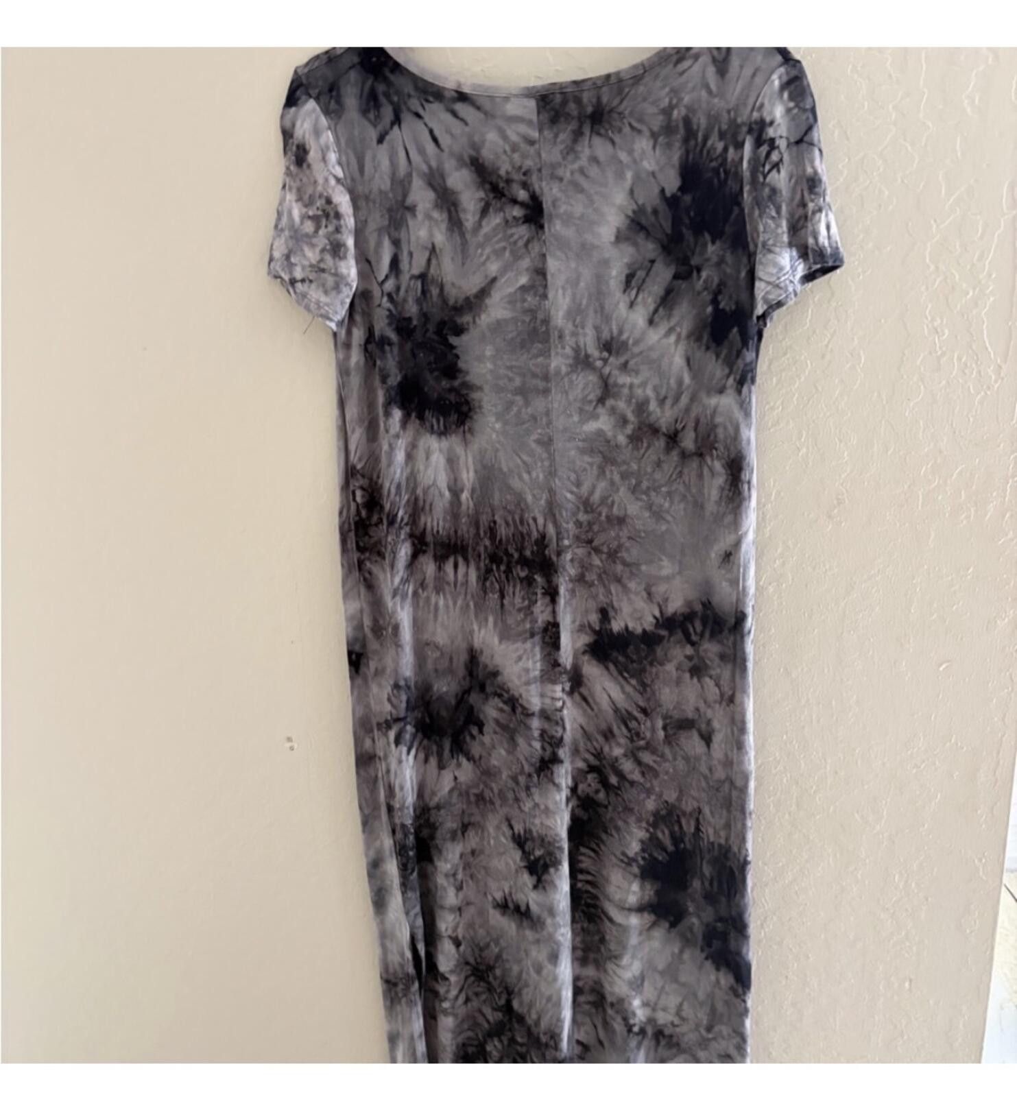Other Olivia Rae Black and Gray Tie-Dye Midi Dress Size ONE SIZE - 7 Thumbnail