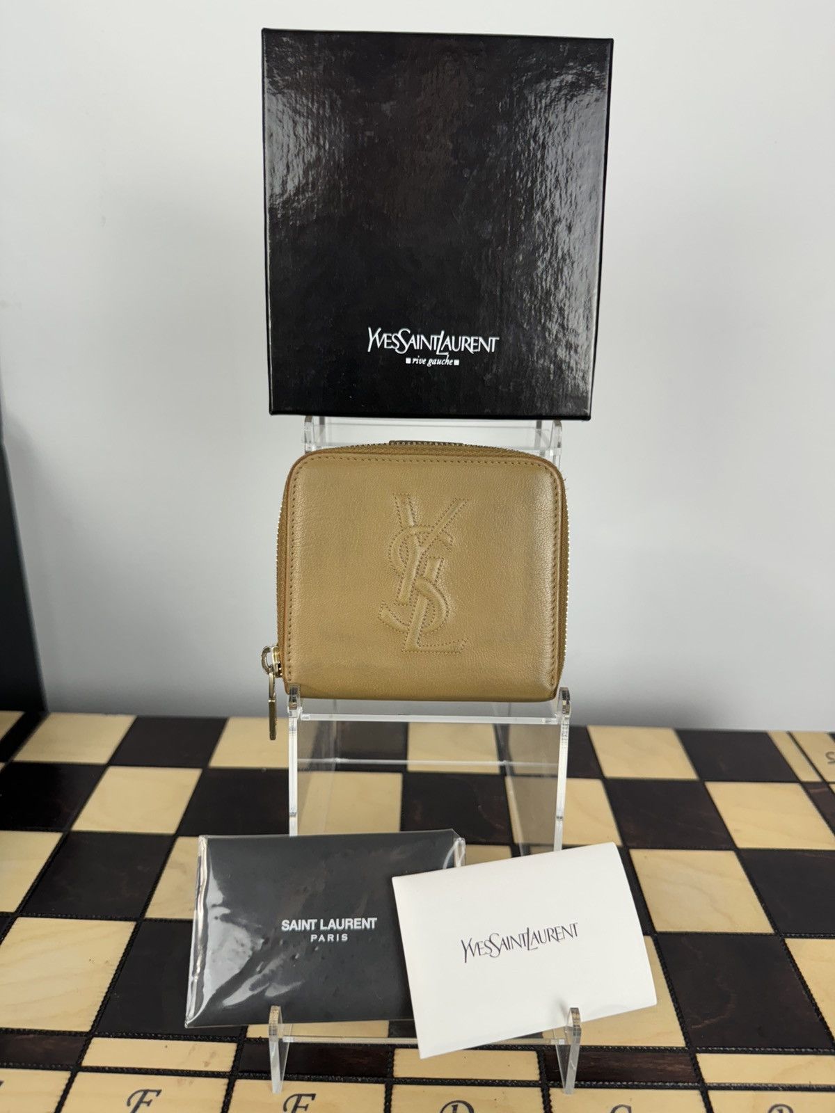 Yves Saint Laurent Rare leather wallet Yves Saint Laurent original luxury item Size ONE SIZE - 2 Thumbnail