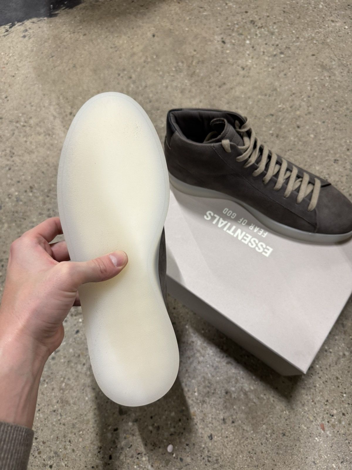 Essentials × Fear of God Fear of God Essentials Tennis High Top Sneaker NEW 325$ Size US 9 / EU 42 - 5 Thumbnail