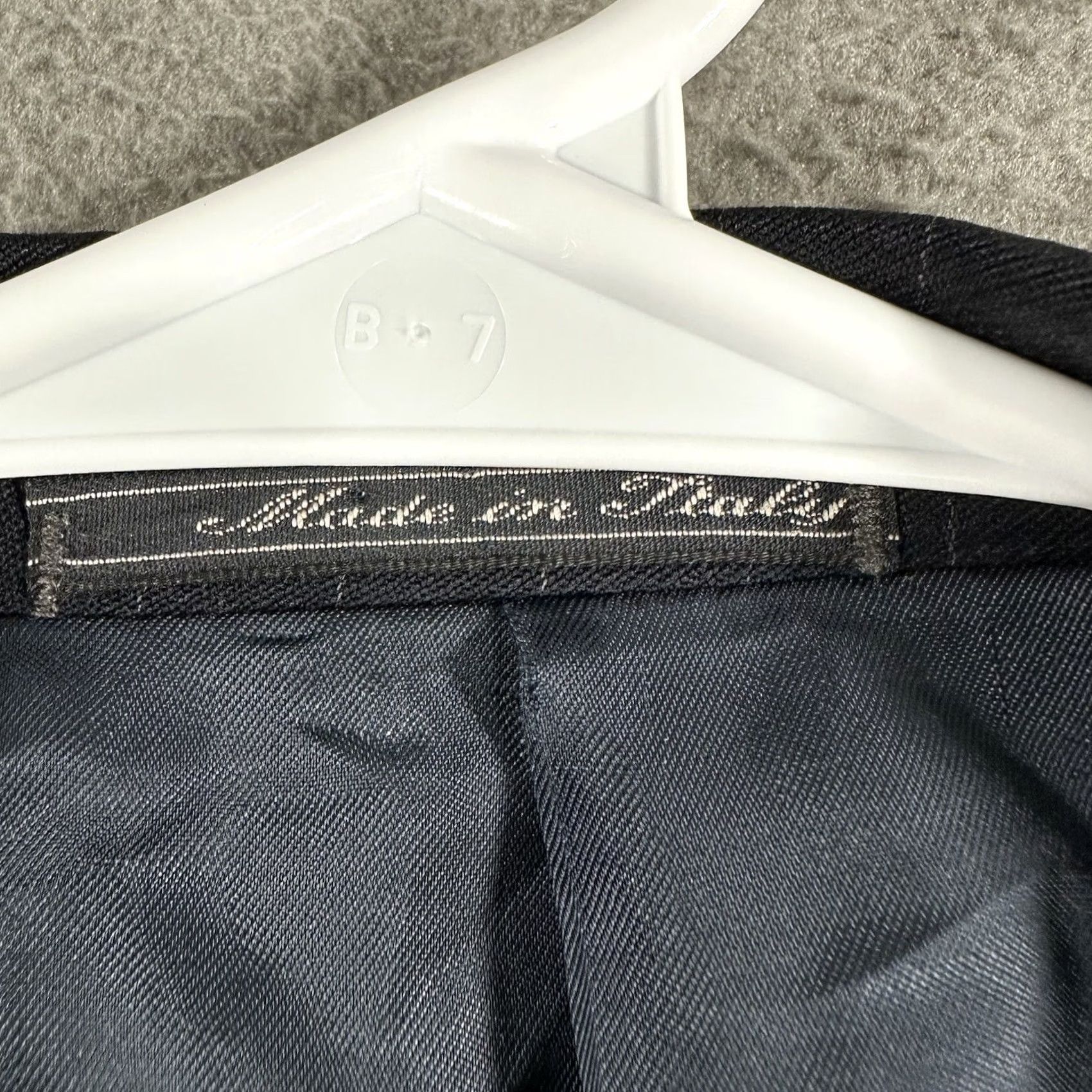 Corneliani Corneliani Blazer Wool Stripe Notch Lapel 2-Button Boxed Regular 40 Dark Gray Mens VINTAGE? (No) 50 EU 40L US 40L Men Blazer Size 40R - 5 Thumbnail