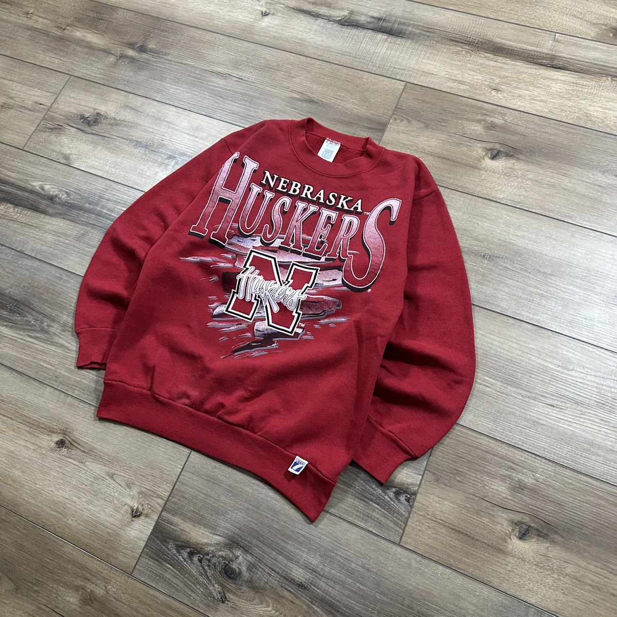 Logo 7 Vintage 90s Logo 7 Nebraska Huskers Spell Out Crewneck Size US S / EU 44-46 / 1 - 3 Thumbnail