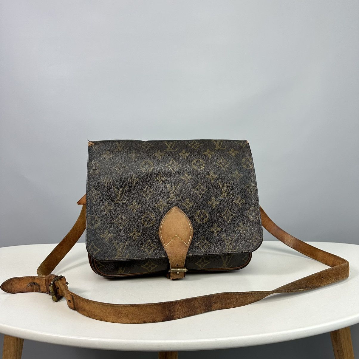 authentic COA LegitApp LOUIS VUITTON Cartouchière VNG 70s