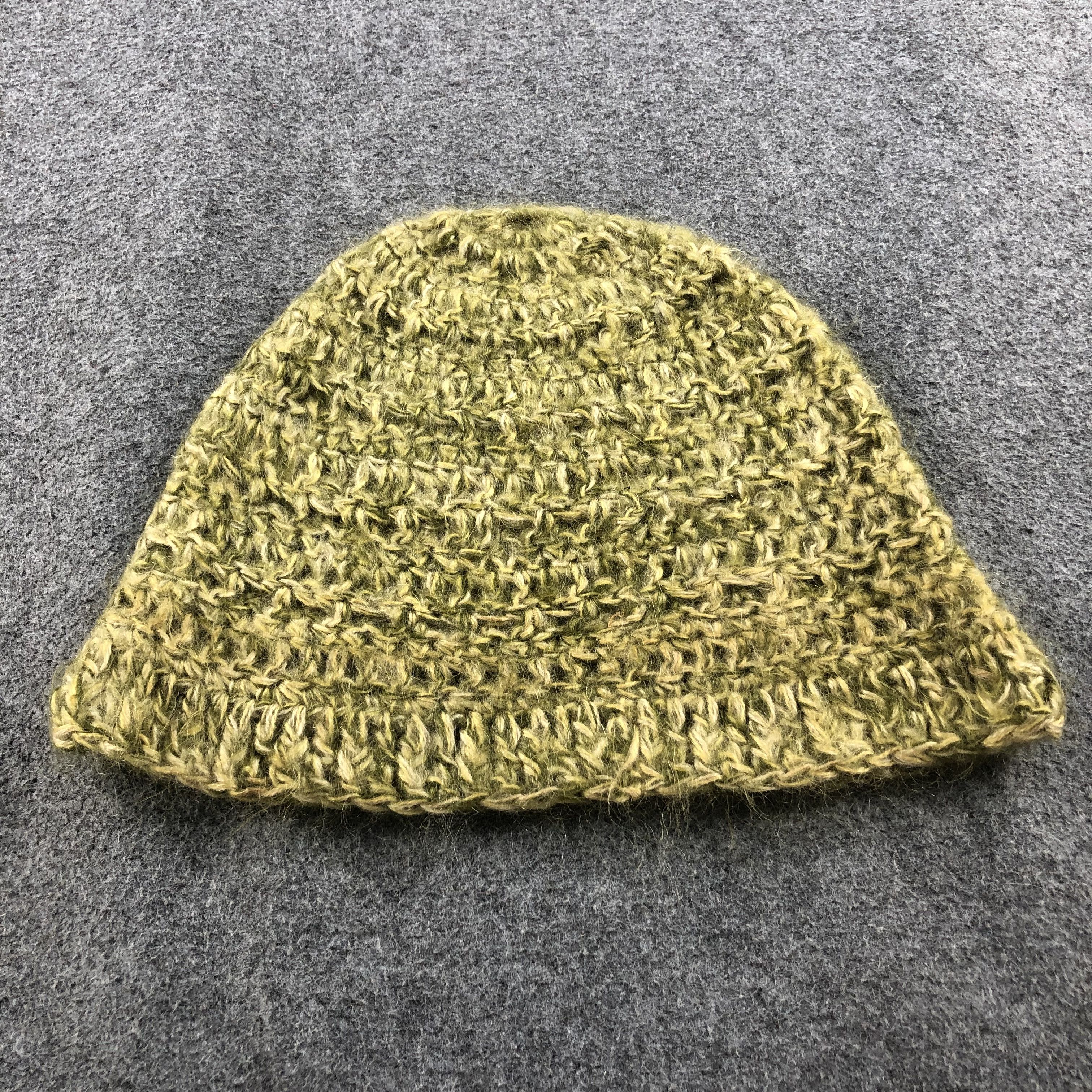 Vintage Unknown Green Knitted Beanie Snowcap Snow Hat B378 Size ONE SIZE - 5 Thumbnail
