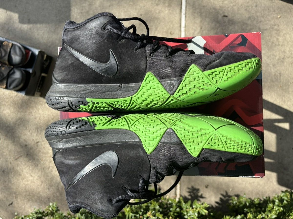 Nike Kyrie 4 'Halloween' Size US 12 / EU 45 - 5 Thumbnail