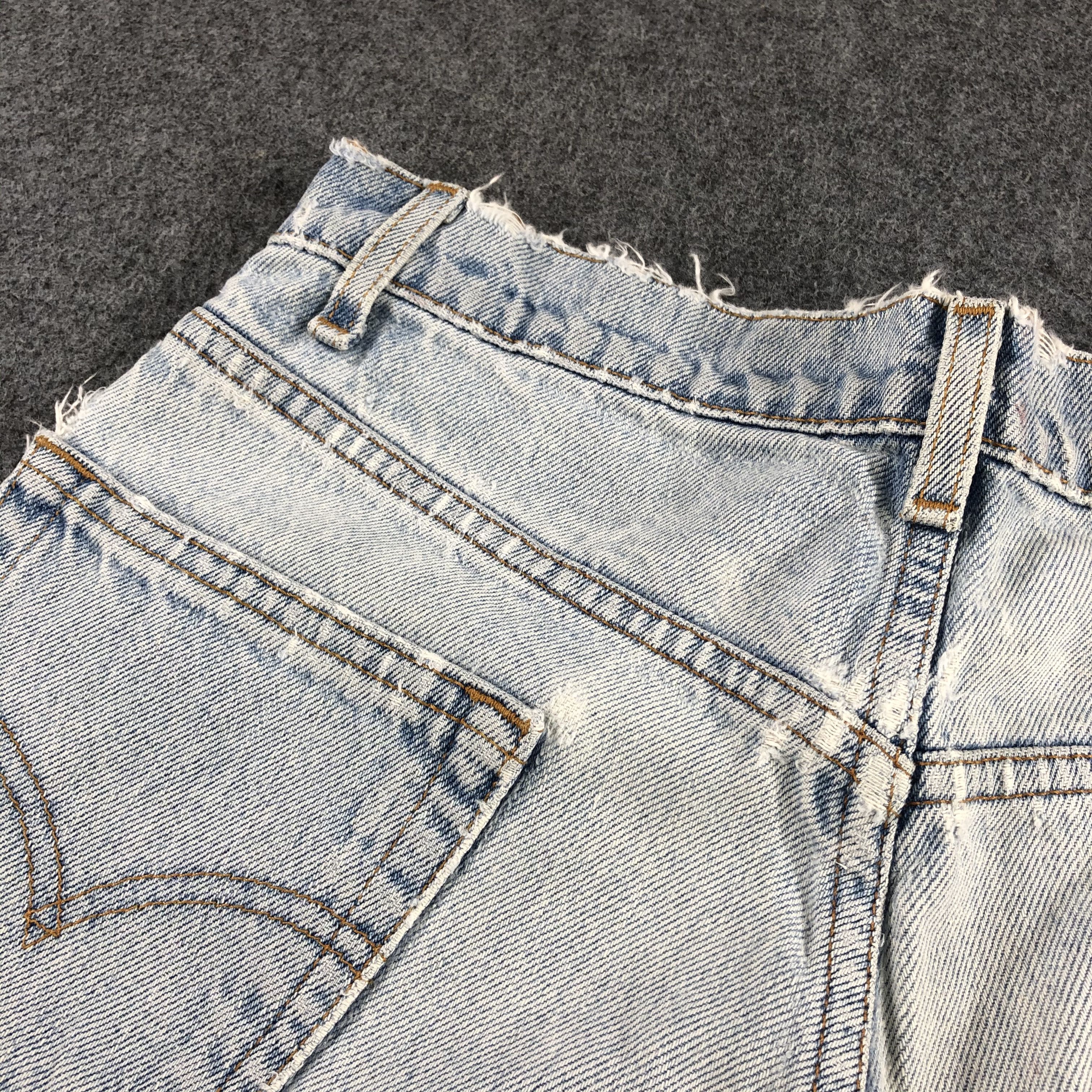 Levi's Vintage 90s Light Wash Levis 550 Jeans-J1658 Size US 30 / EU 46 - 8 Thumbnail