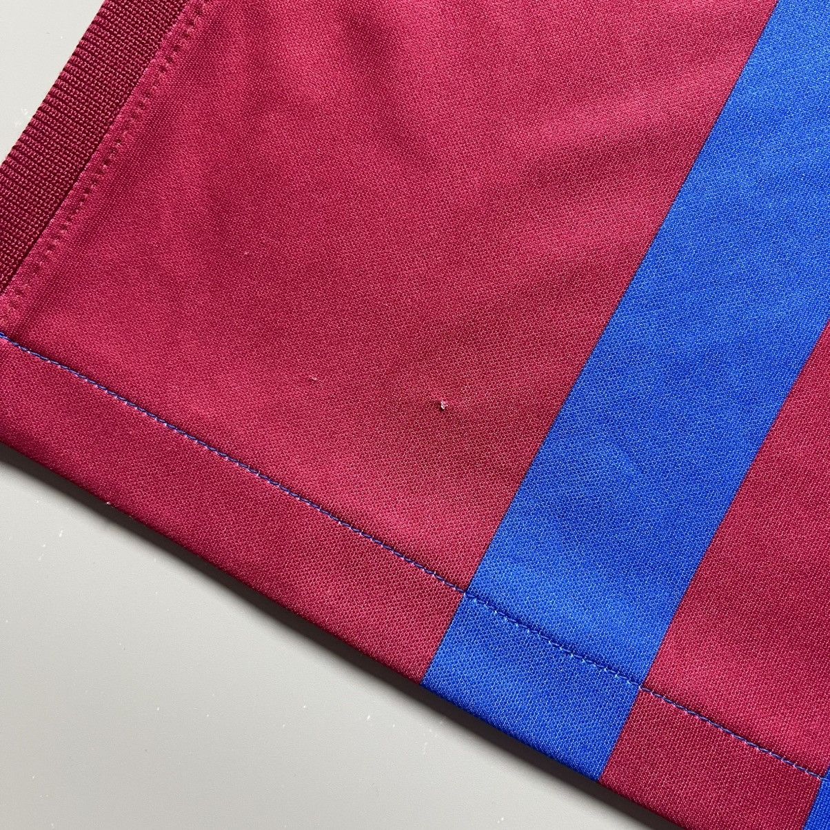 Nike BARCELONA NIKE 2021/2022 FOOTBALL HOME JERSEY #19 AGUERO Size US M / EU 48-50 / 2 - 7 Thumbnail