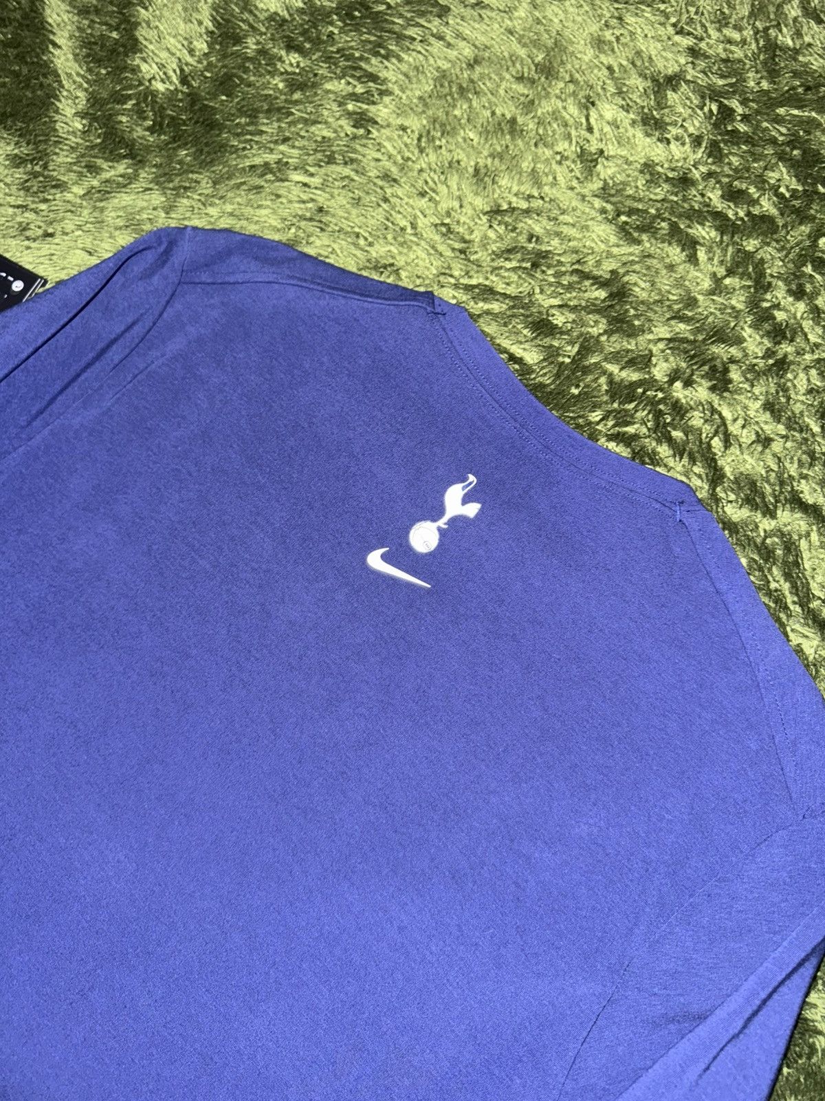 Nike [M] Nike Tottenham Hotspur Tech Pack Long Sleeve Top Navy Size US M / EU 48-50 / 2 - 8 Thumbnail
