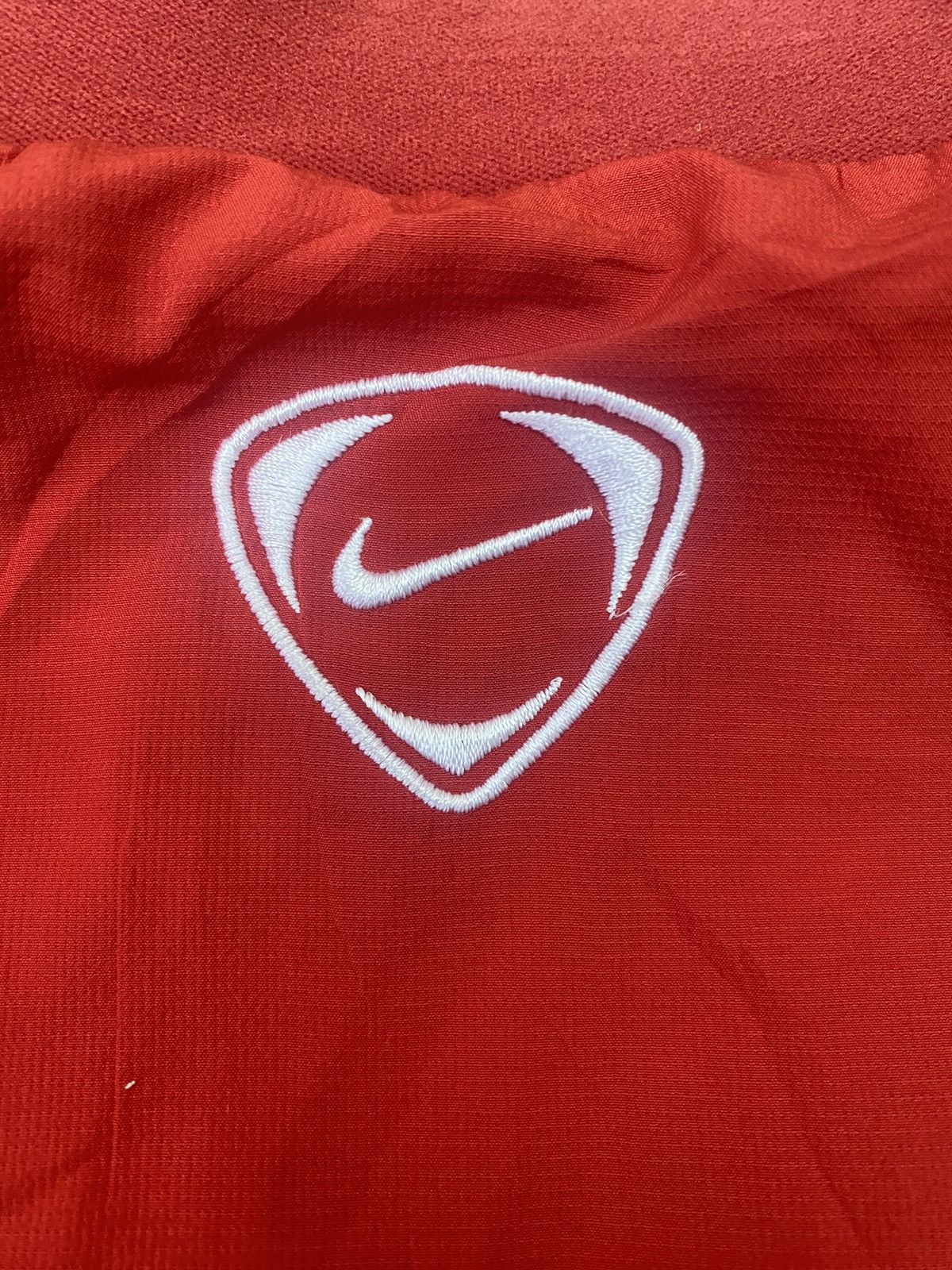 Nike Vtg Nike x Manchester United Red Warriors Jacket Size US L / EU 52-54 / 3 - 15 Thumbnail