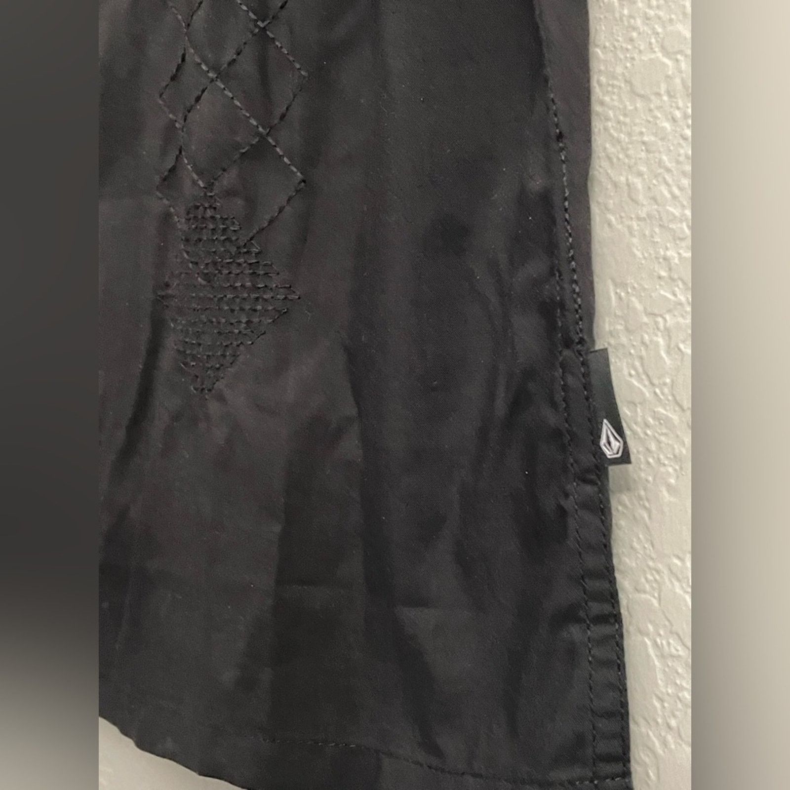 Volcom VOLCOM Men's S/S Button Shirt BARACOSTONE in Black Size XS Size US XS / EU 42 / 0 - 4 Thumbnail