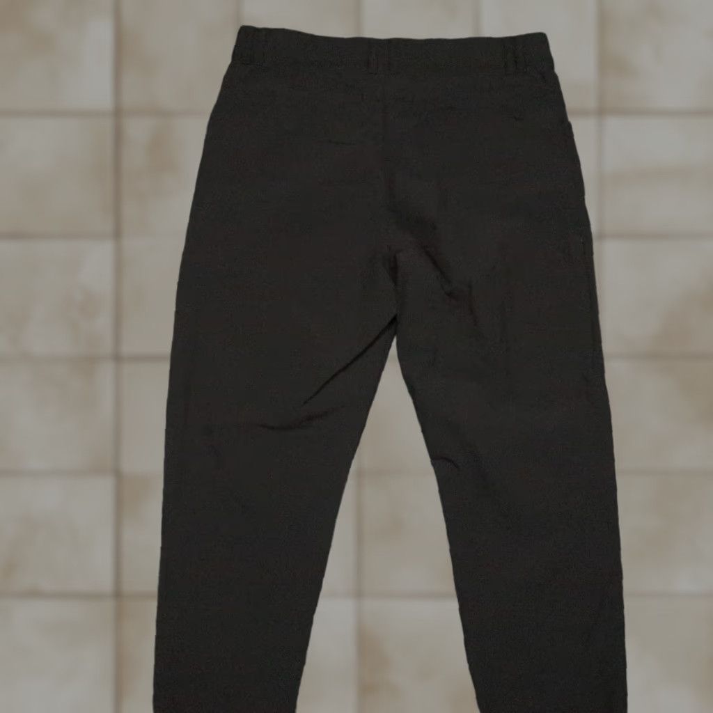 Vintage BYLT Pants Mens 31x29 Black Everyday Chino Zip Pocket Trouser Slim Tapered Front 29in Inseam 31in Waist Slash Pocket Size US 31 - 1 Thumbnail