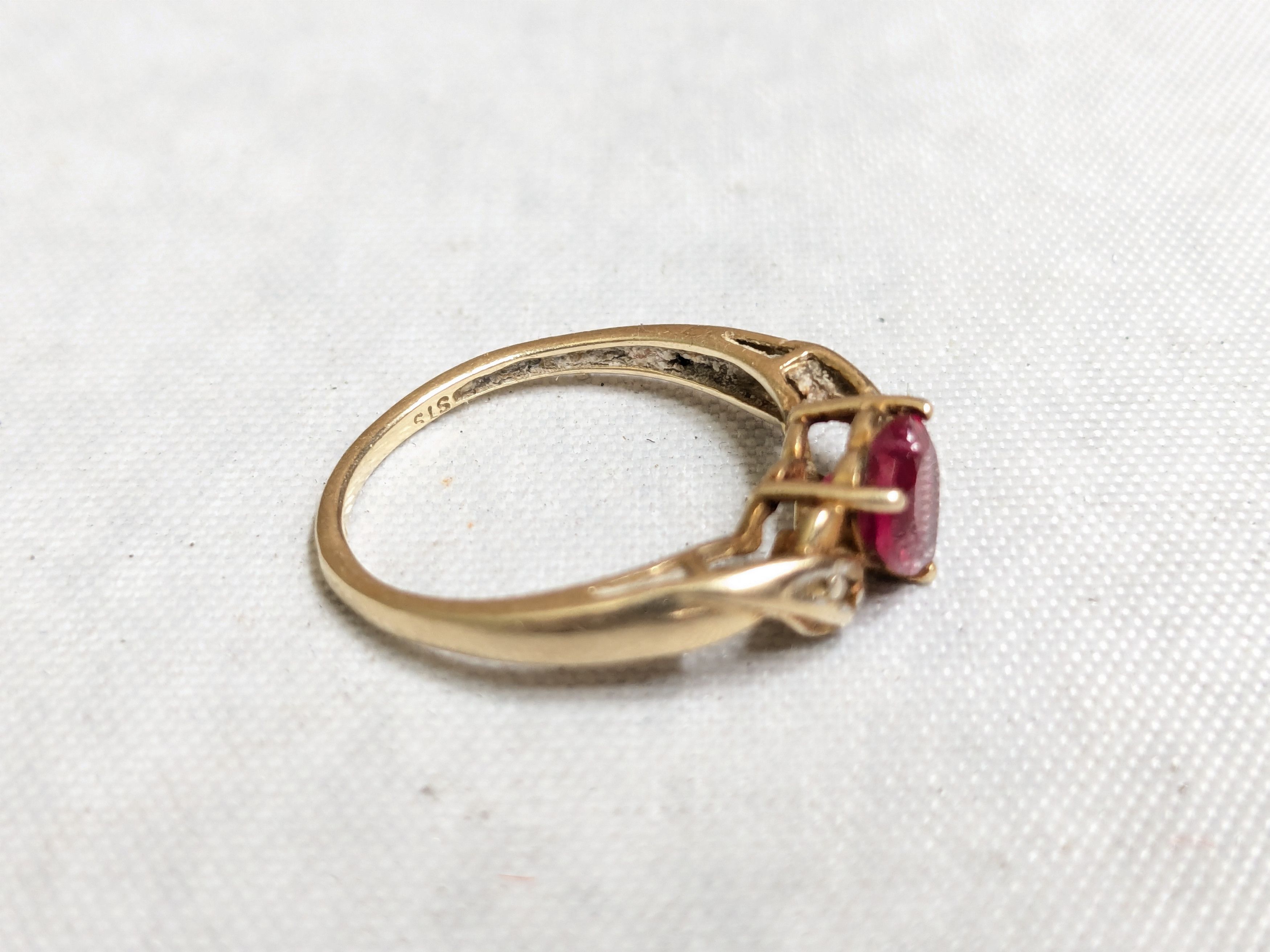 Jewelry 10k Yellow Gold Ring Heart Red Ruby 7 Band Size ONE SIZE - 3 Thumbnail
