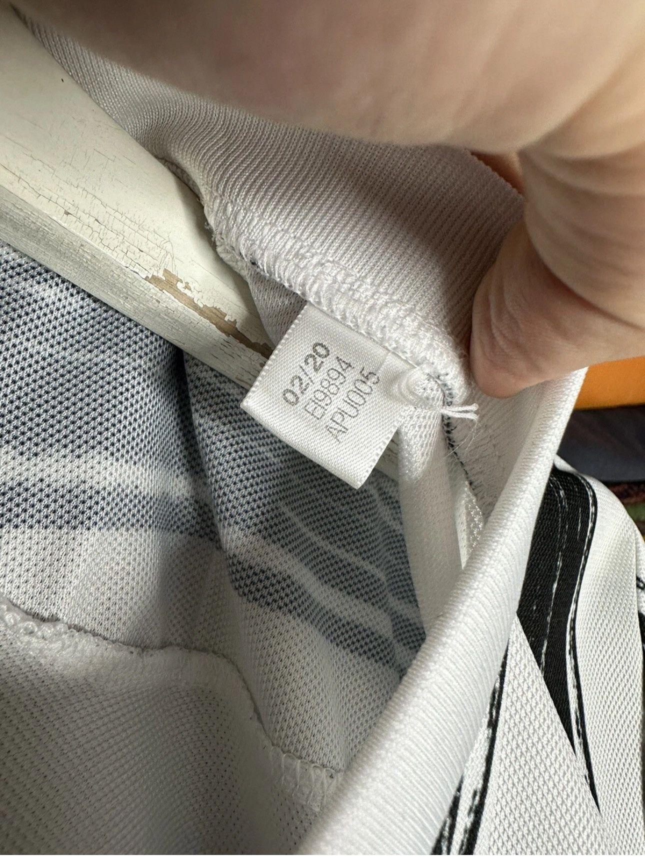 Adidas Juventus 2020/21 Home Football Adidas Shirt Men’s Large Size US L / EU 52-54 / 3 - 11 Thumbnail