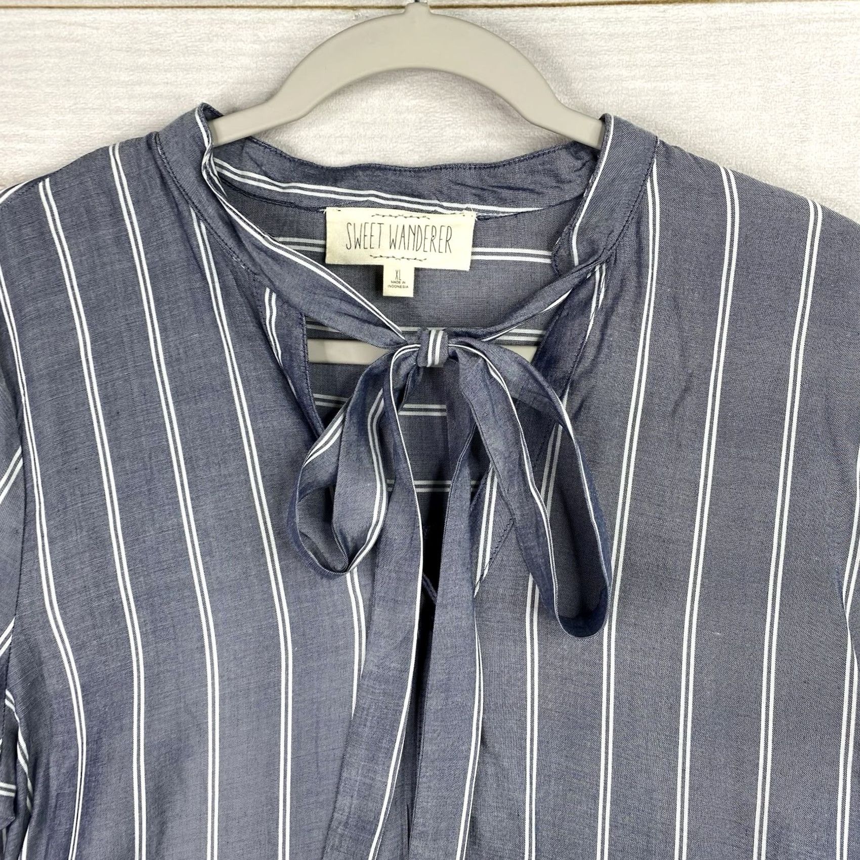Vintage Sweet Wanderer Blouse Shirt XL Womens Blue Striped 3/4 Sleeve NWT Button Up Tie Neck Size XL / US 12-14 / IT 48-50 - 2 Thumbnail
