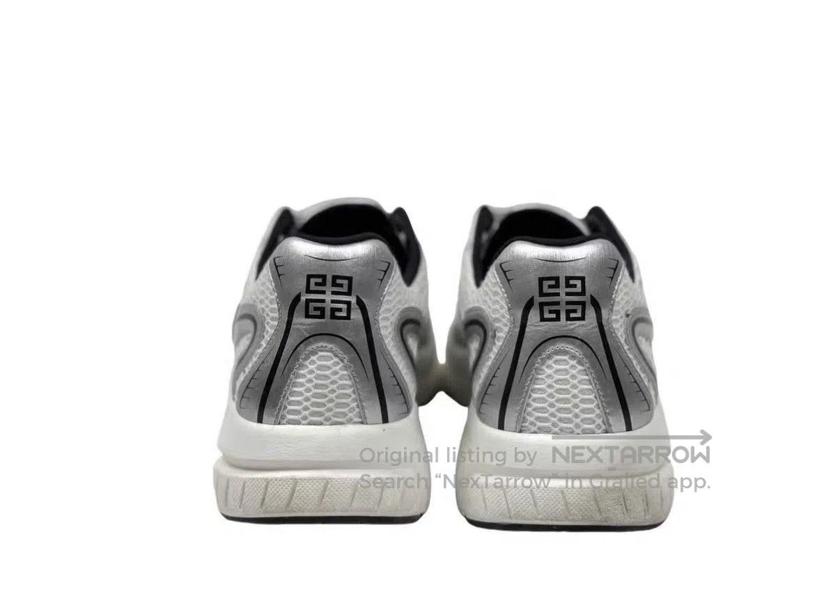 Givenchy White Low-Top Sneakers Size 9.5. Size US 9.5 / EU 42-43 - 4 Thumbnail
