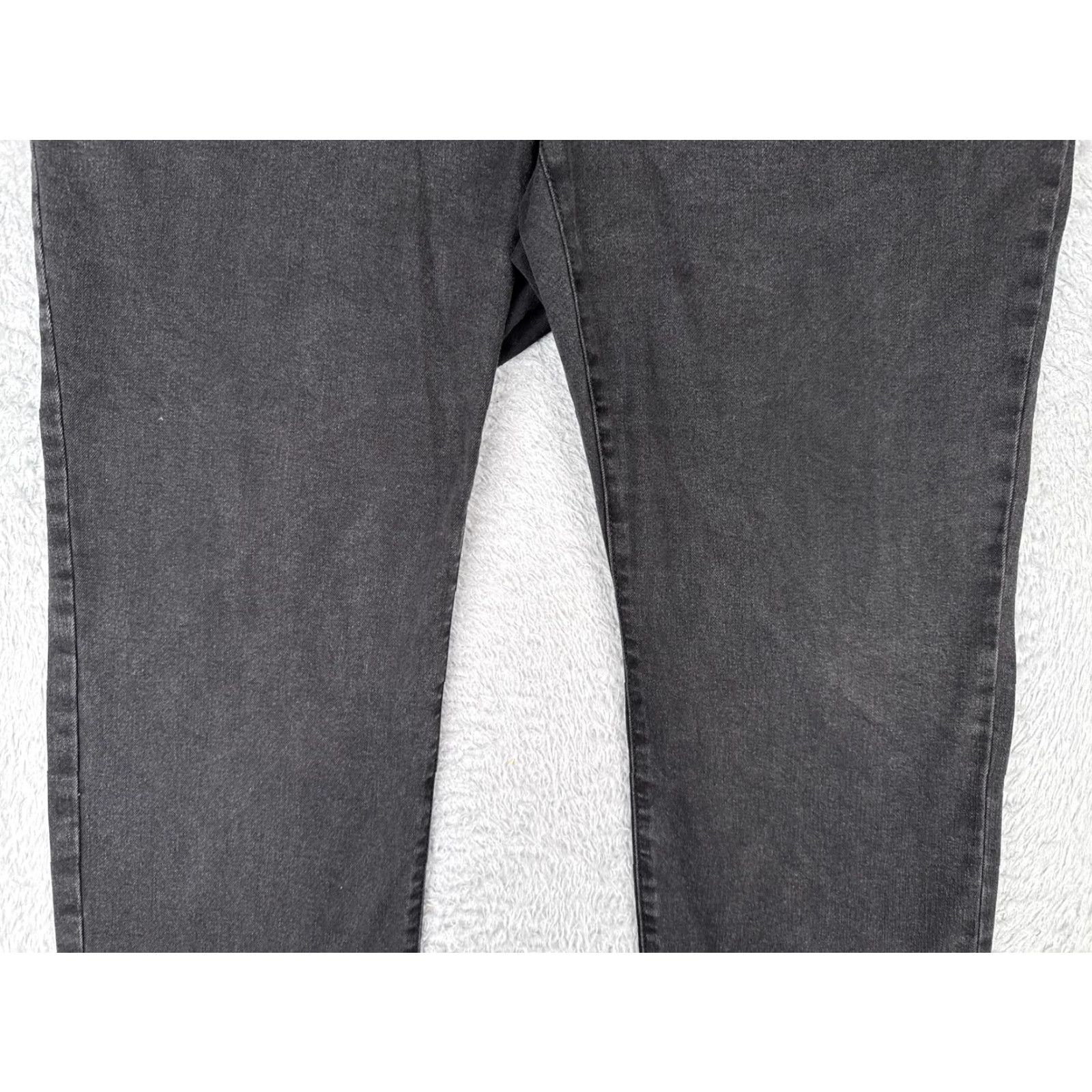 Style & Co Style & Co Curvy Capri Jeans Womens 18W Black Gray Stretch Denim Plus Size Jeans Size 40" / US 18 - 3 Thumbnail