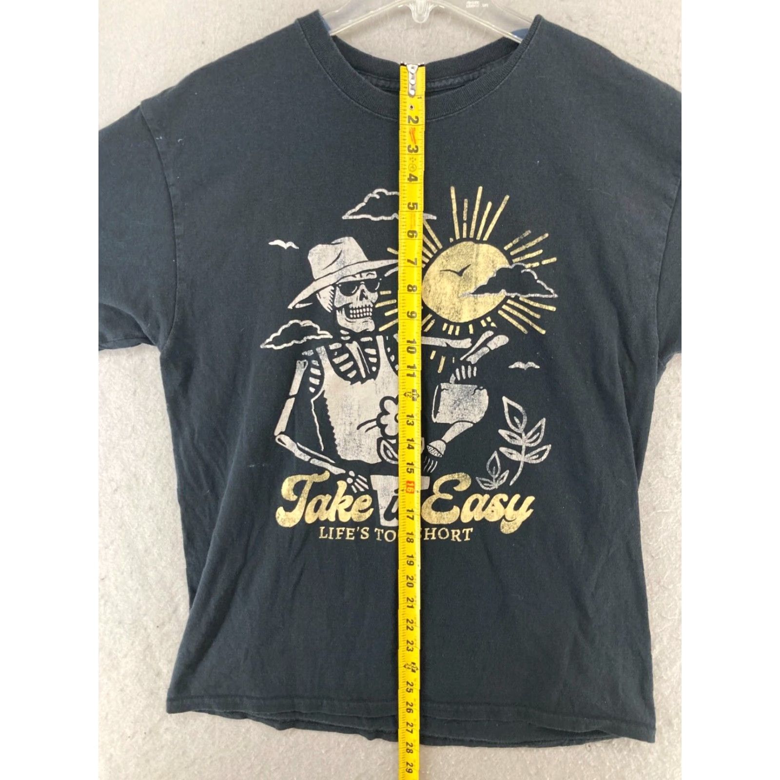 Vintage DOM Mens TShirt Large Black Skeleton Take It Easy Lifes Too Short Gardening Shirt Mens L Black Graphic Print Skull Funny 90s Theme Size US L / EU 52-54 / 3 - 3 Thumbnail