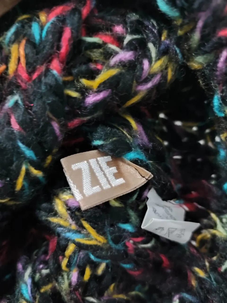 Japanese Brand Grazie Multicolour Knitted Beanie Hats Size ONE SIZE - 8 Thumbnail