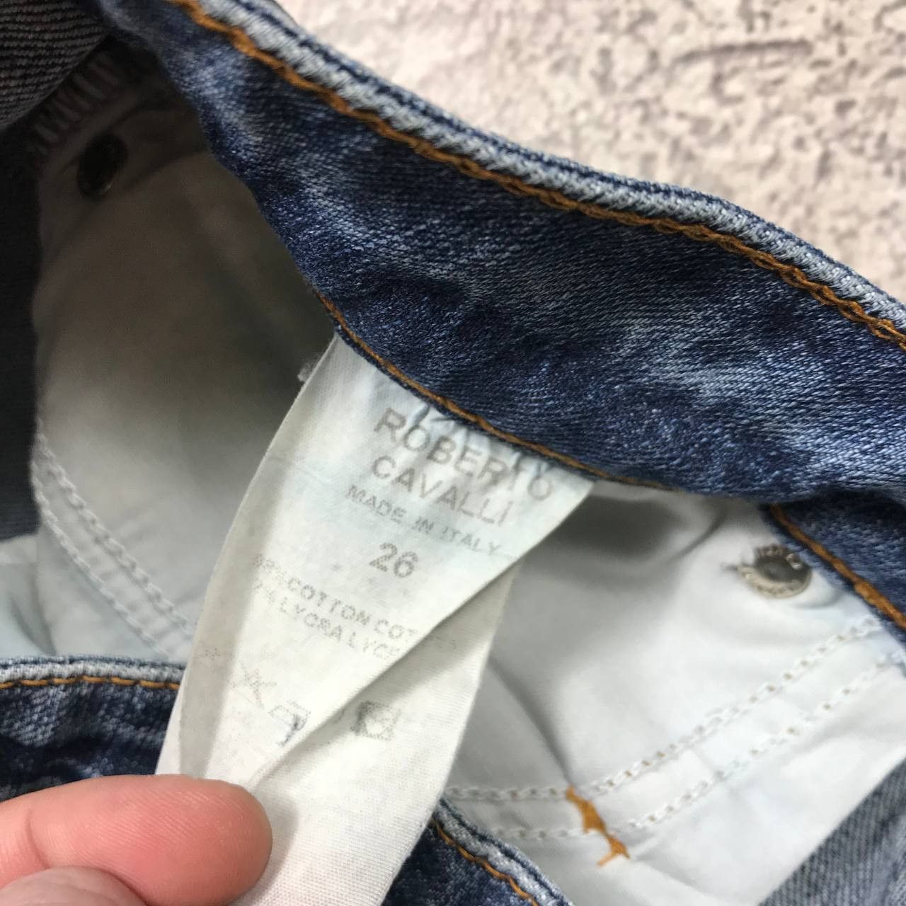Vintage Vintage Roberto Cavalli Distressed Flared Jeans Y2K Slim 26 Size 26" / US 2 / IT 38 - 6 Thumbnail