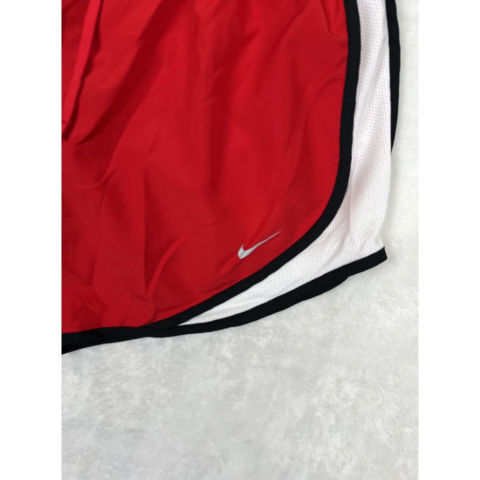 Nike Nike Dri-Fit Running Shorts Women’s Size Small Red Swoosh Gym Athletic Size 28" / US 6 / IT 42 - 2 Thumbnail