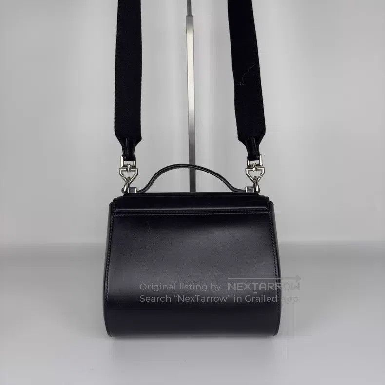 Givenchy Givenchy Black Leather Single Shoulder Bag Size ONE SIZE - 3 Thumbnail