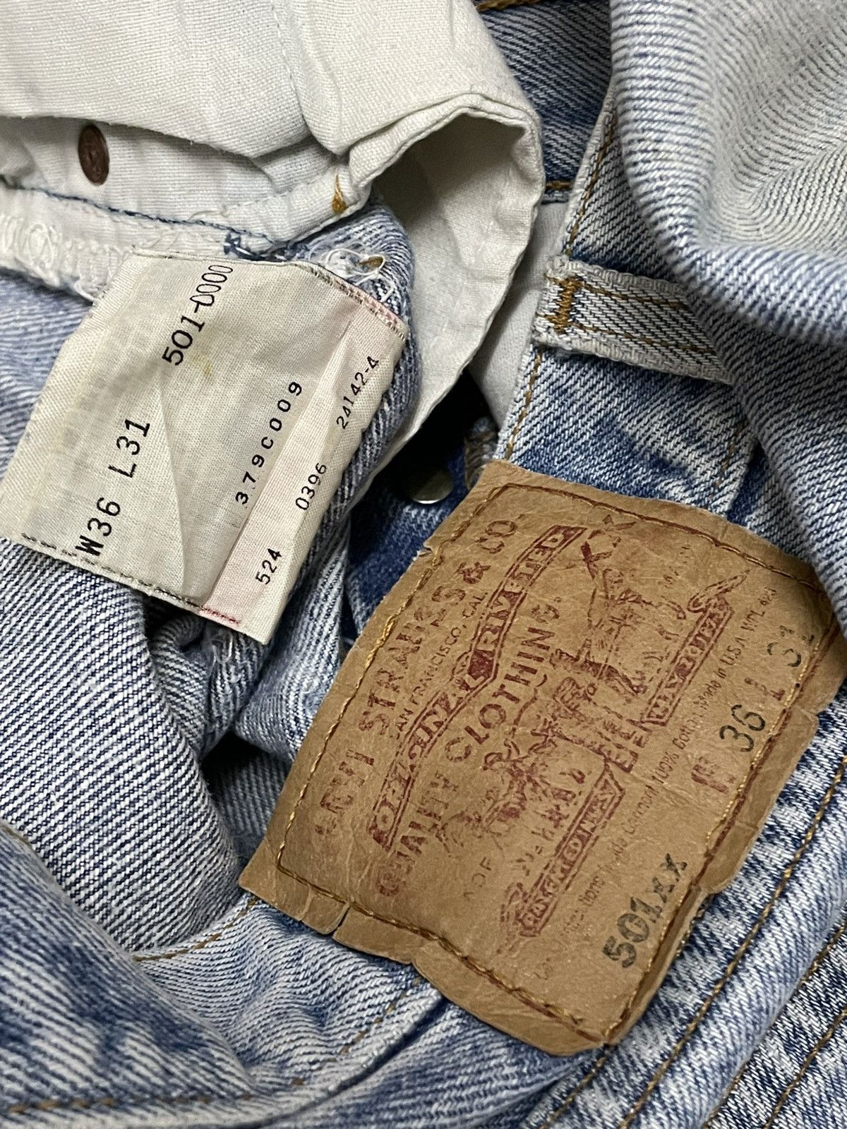 Levi's Vintage Clothing Vintage 1990s Designer Levis 501XX Distressed Classic Denim Size US 34 / EU 50 - 21 Thumbnail