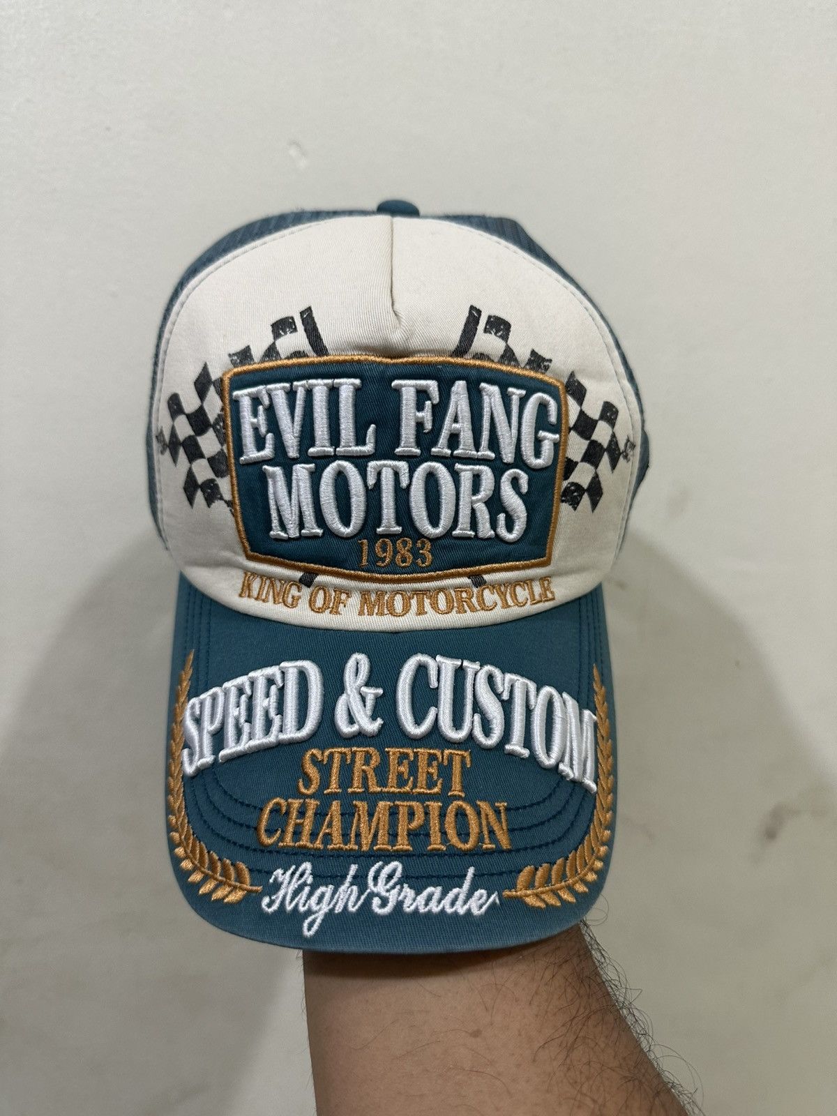 Harley Davidson VTG EVIL FANG MOTORS Full Embroid Trucker Hat Size ONE SIZE - 2 Thumbnail