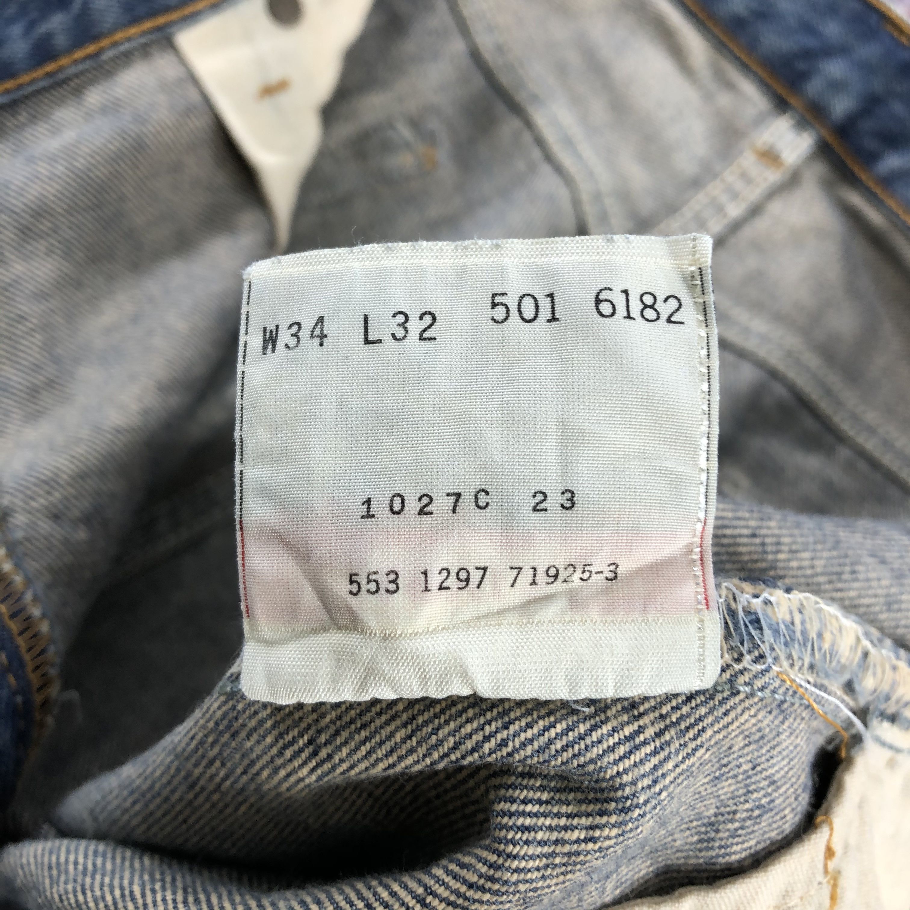 Levi's × Vintage Vintage Blue Wash Levis 501 Jeans-JM2895 Size US 35 - 15 Thumbnail