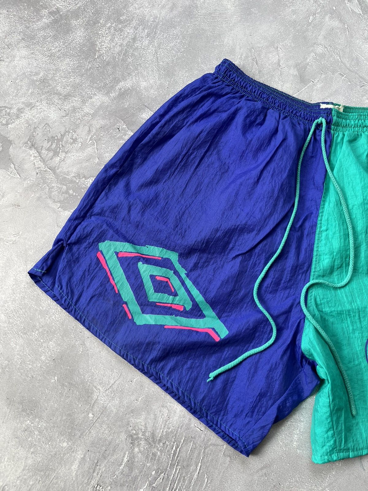 Umbro Vintage Umbro Nylon Shorts Blue/Green Made in England XL Size US 36 / EU 52 - 3 Thumbnail