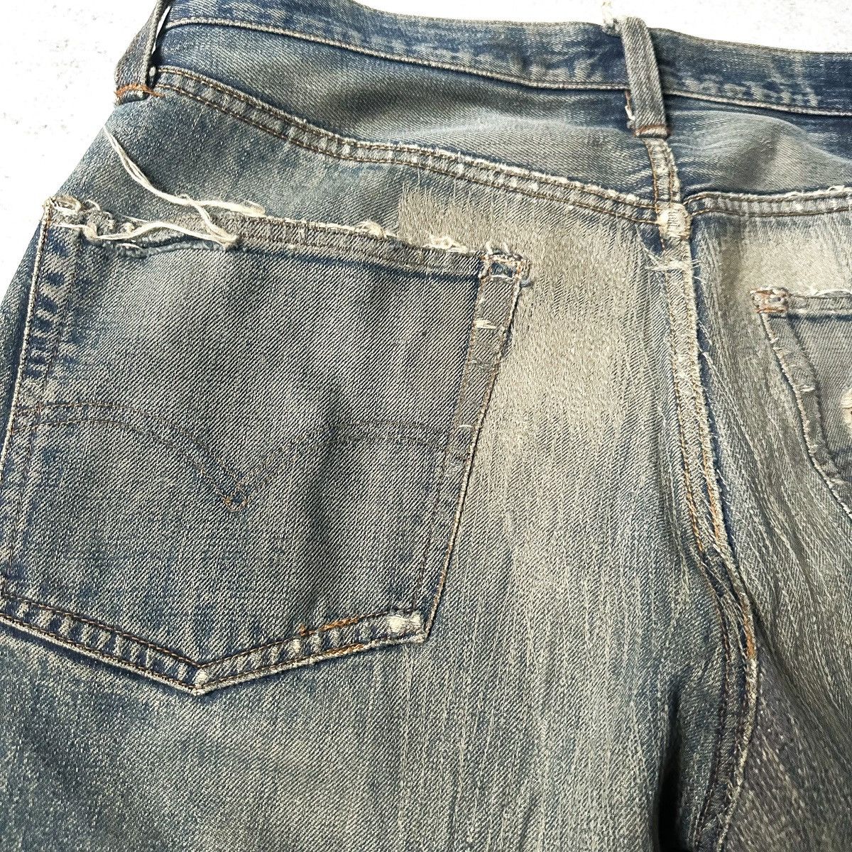Levi's 70’s Vintage Levis THRASHED Dirt Wash Denim Size US 33 - 9 Thumbnail