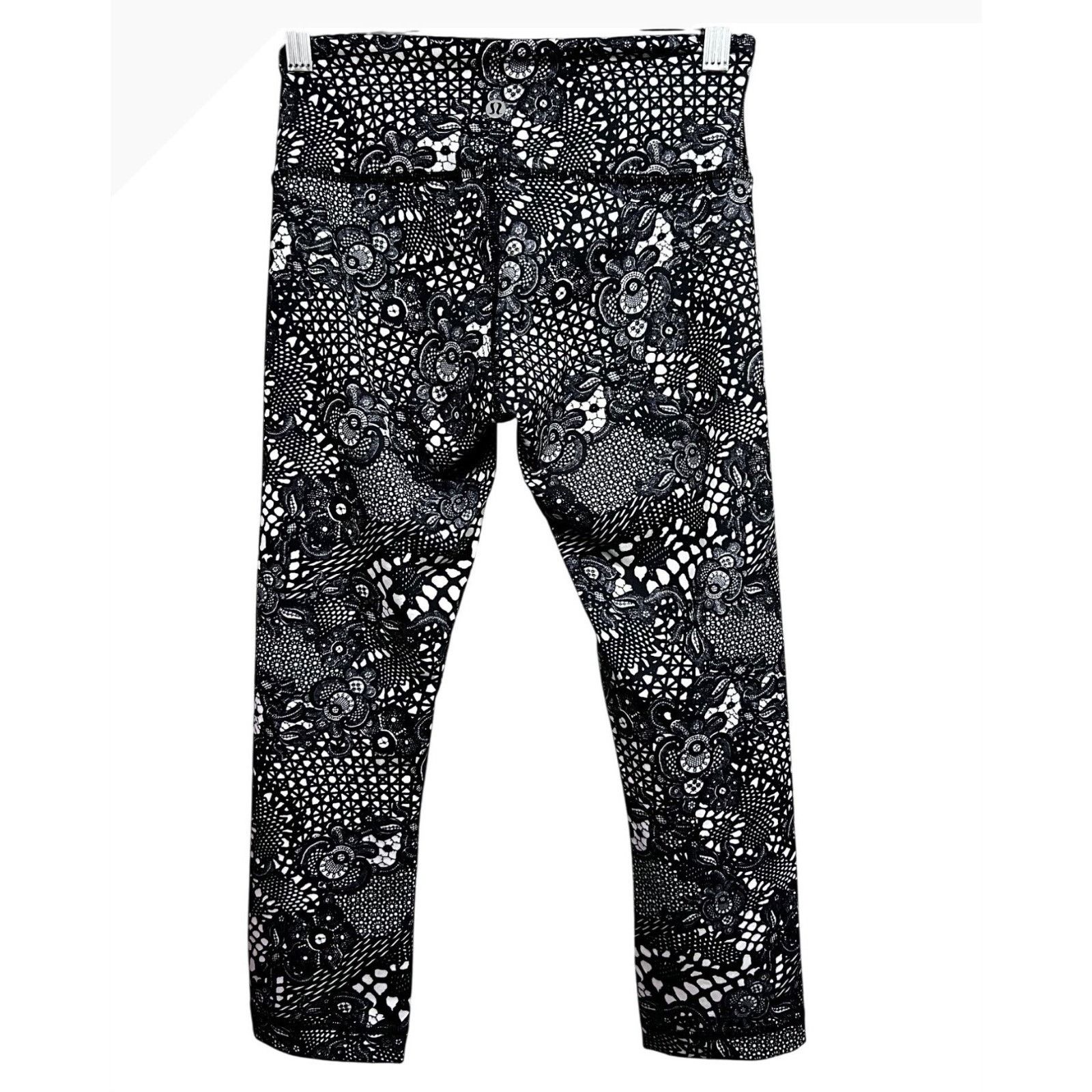 Lululemon Lululemon Wunder Under Crop III Leggings Pretty Lace Sz 4 Size 25" / US 0 / IT 36 - 7 Thumbnail