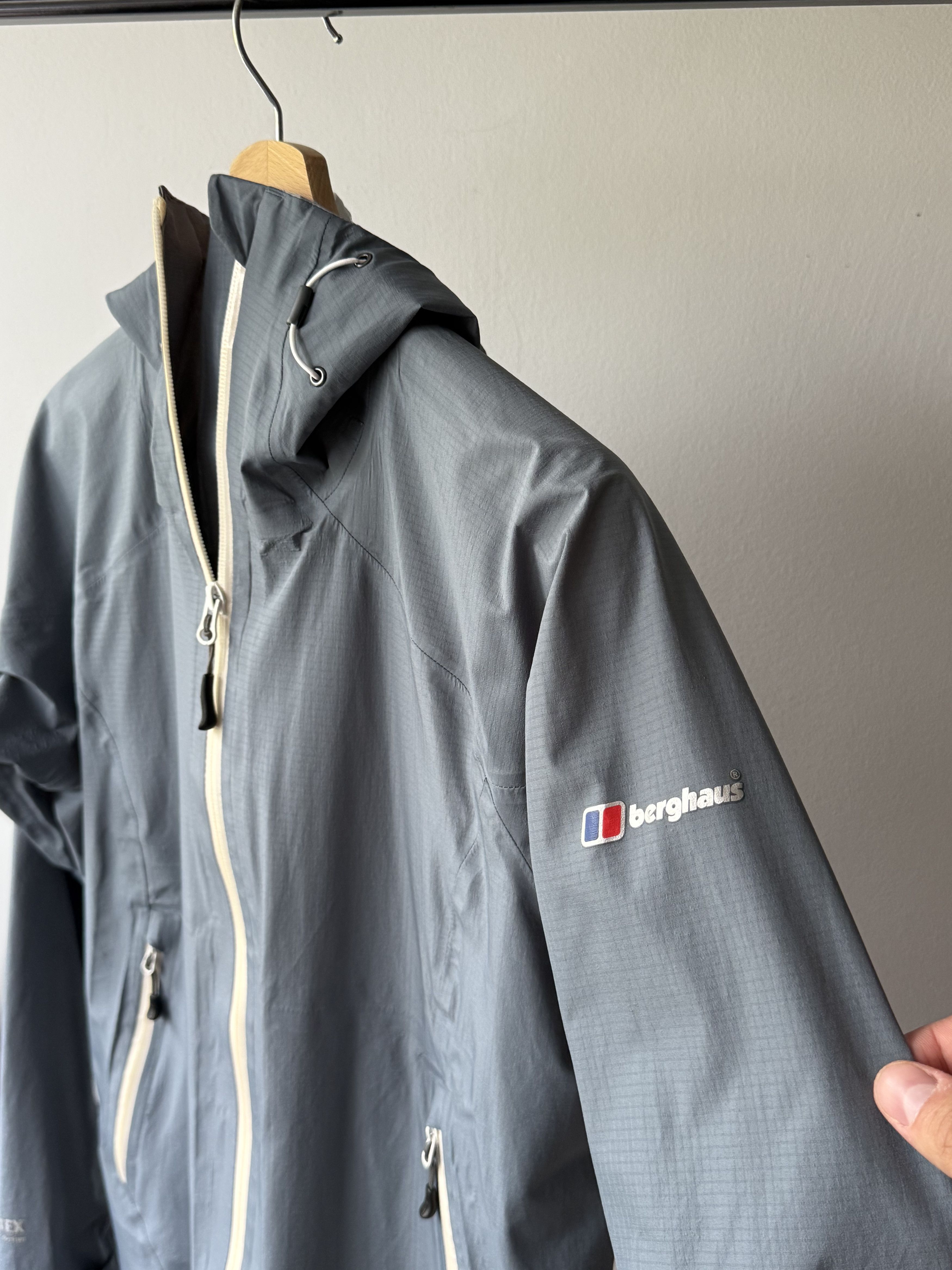 Berghaus × Goretex Berghaus Gore-Tex Active Shell Gray Lightweight Hood Jacket Size L / US 10 / IT 46 - 5 Thumbnail
